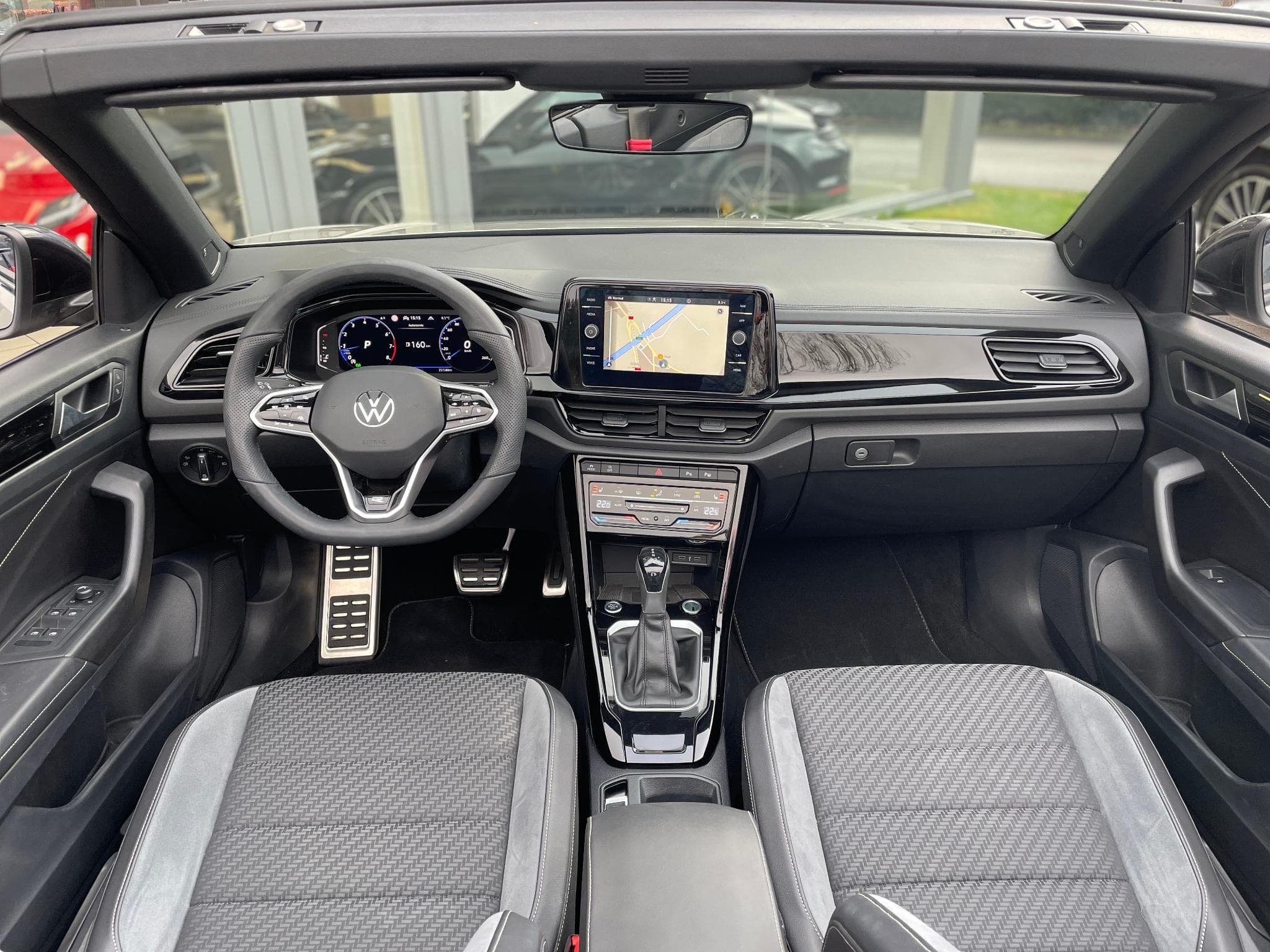 VW T-Roc Cabriolet 1.5 TSI DSG R-Line (2022) - Foto 14