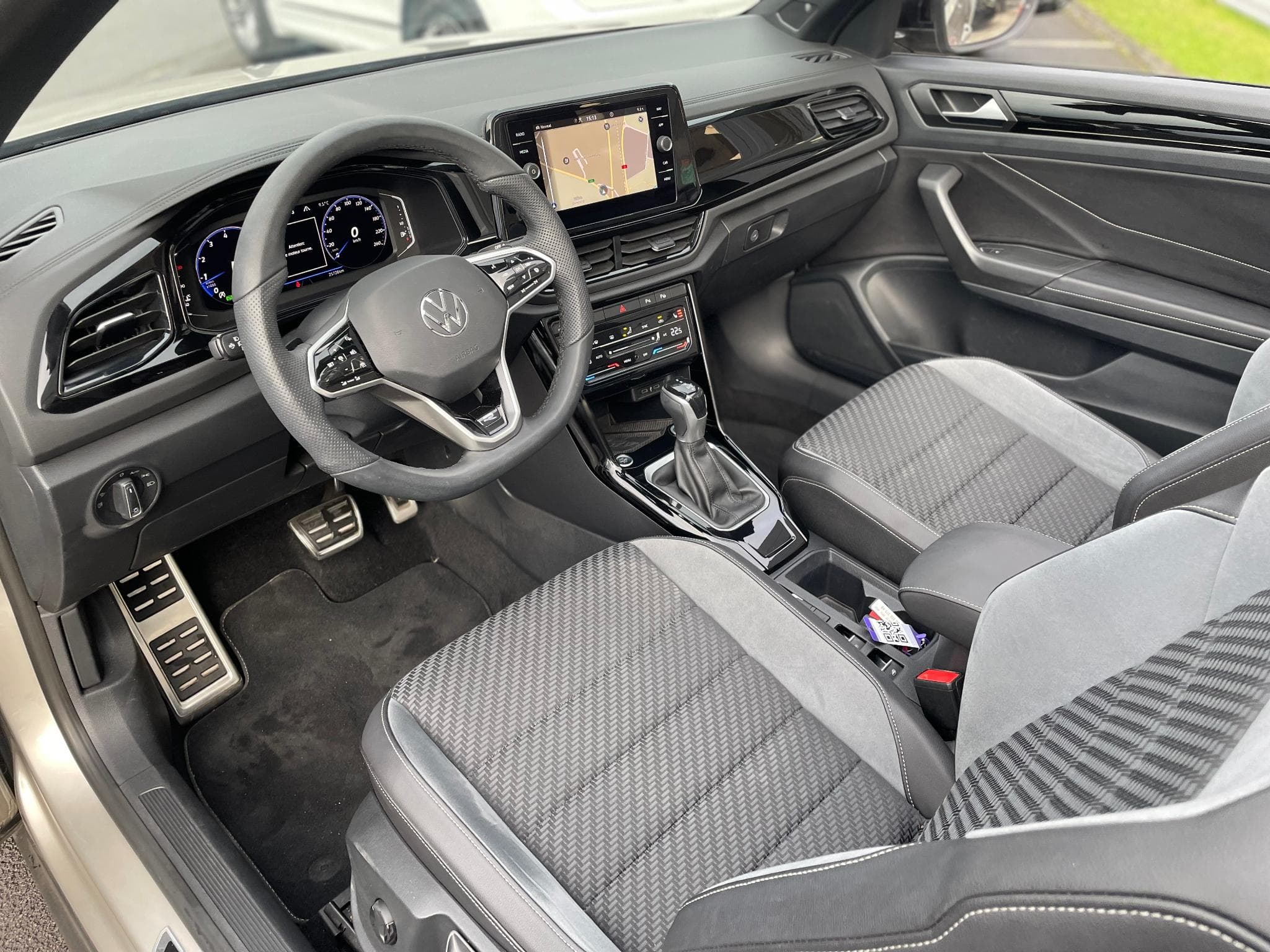 VW T-Roc Cabriolet 1.5 TSI DSG R-Line (2022) - Foto 6