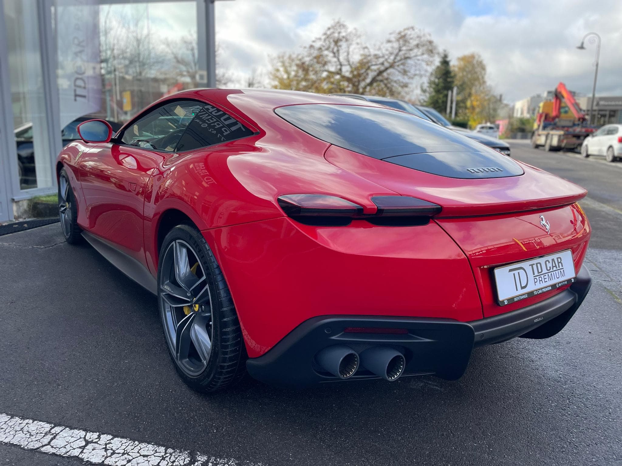 Ferrari Roma Coupé 3.9 V8 620 Carbone (2021) - Foto 16