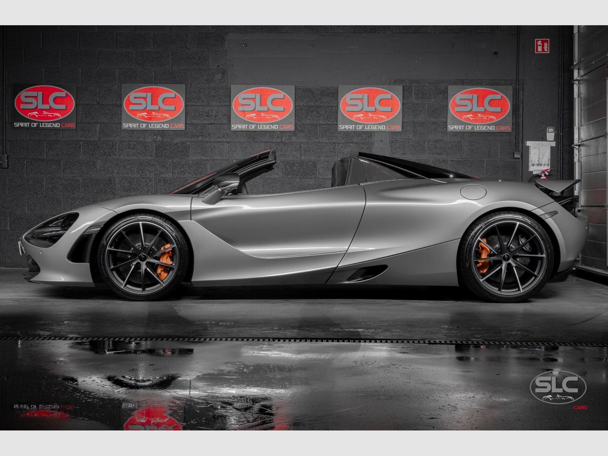 McLaren 720S Spider - B&W - Lift - Many Carbon!!! (2019) - Photo 2