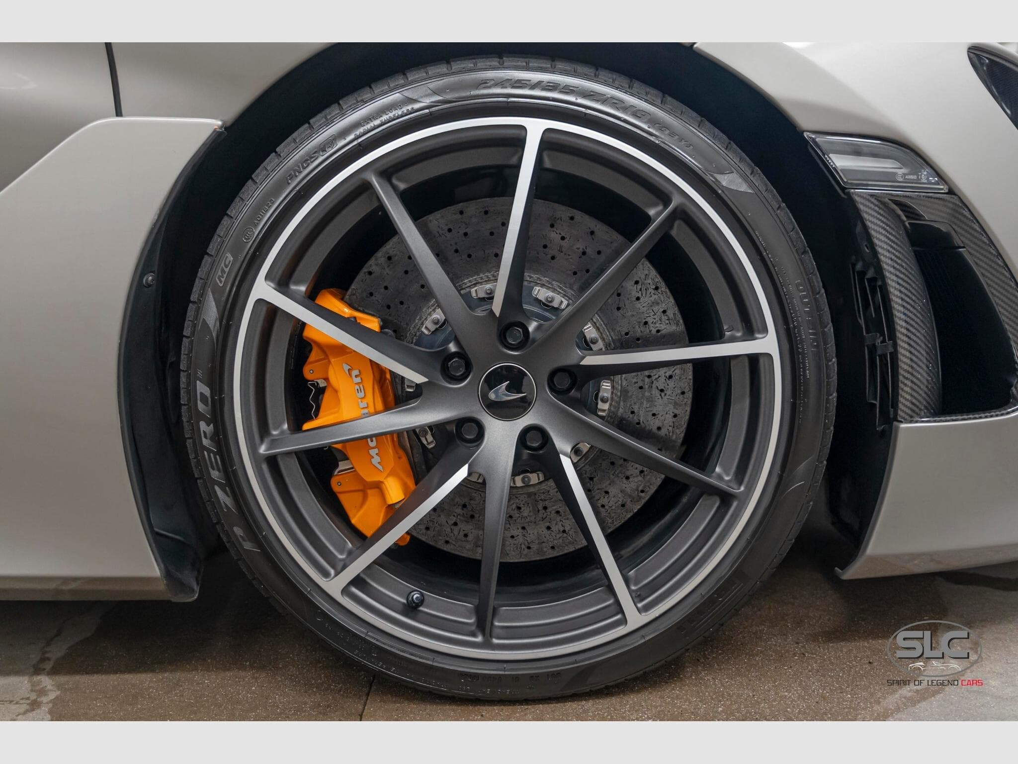 McLaren 720S Spider - B&W - Lift - Many Carbon!!! (2019) - Photo 14