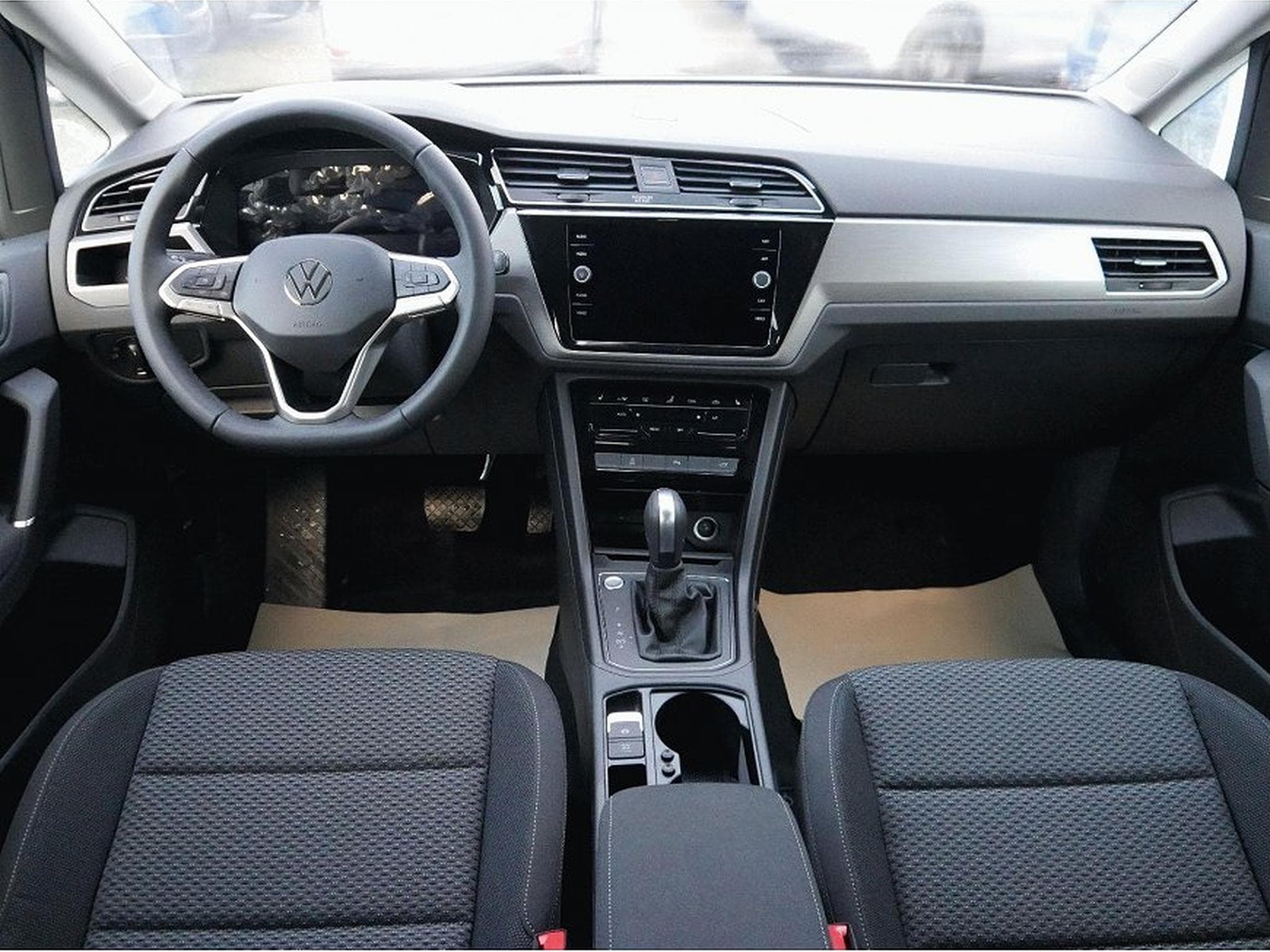 VW Touran (2026) - Photo 10