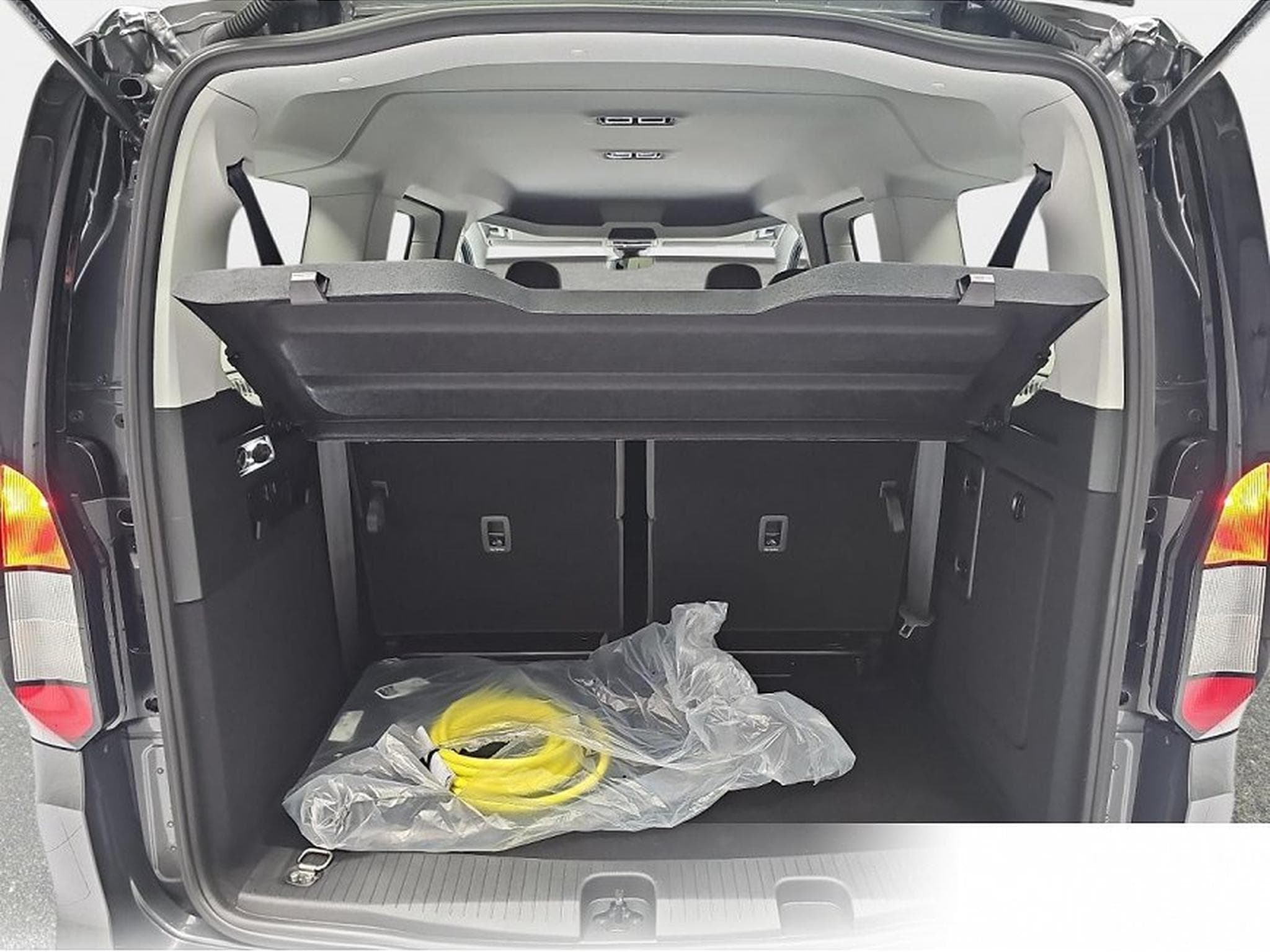 Ford Tourneo (2026) - Photo 13