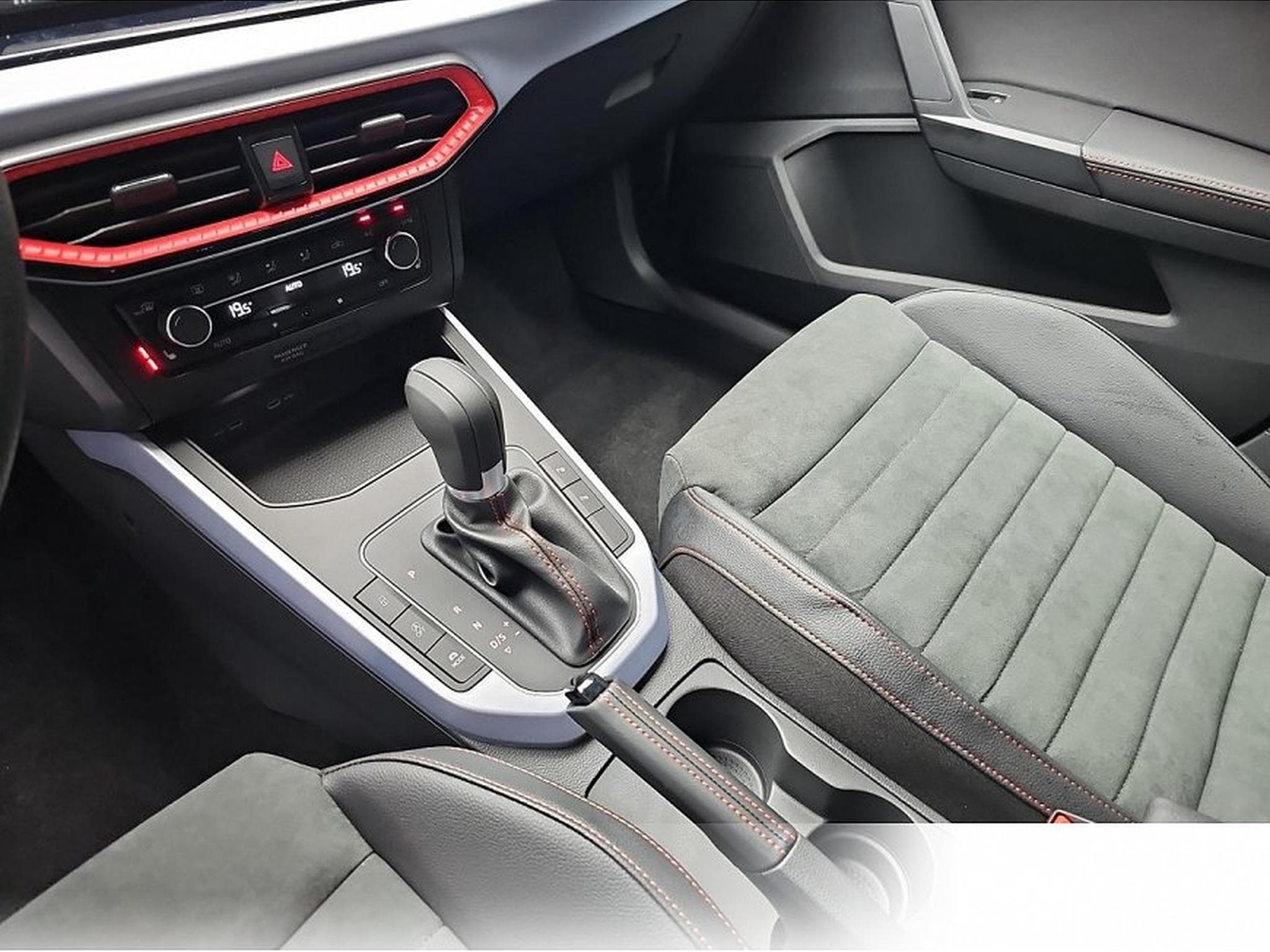 Seat Arona (2026) - Photo 11