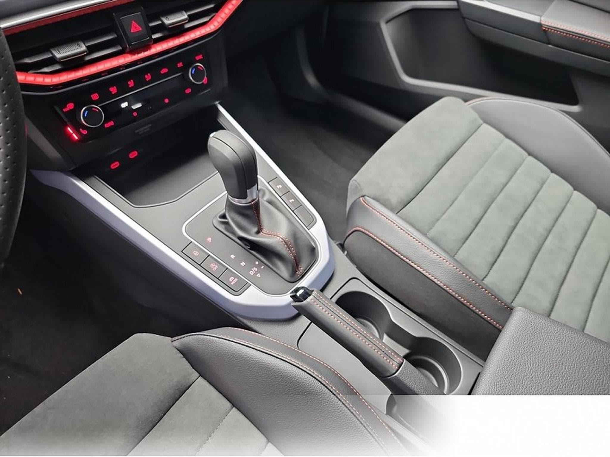 Seat Arona (2026) - Photo 11