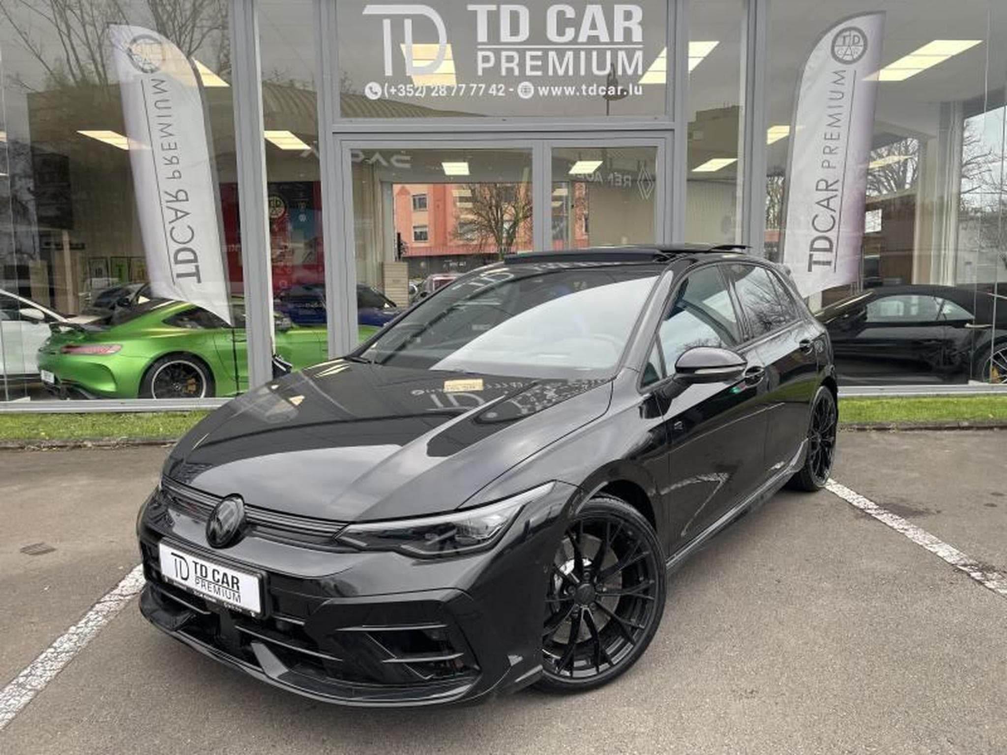 VW Golf 8 R DSG BLACK EDITION Akrapovic 1 of 1 (2026) - Photo 1