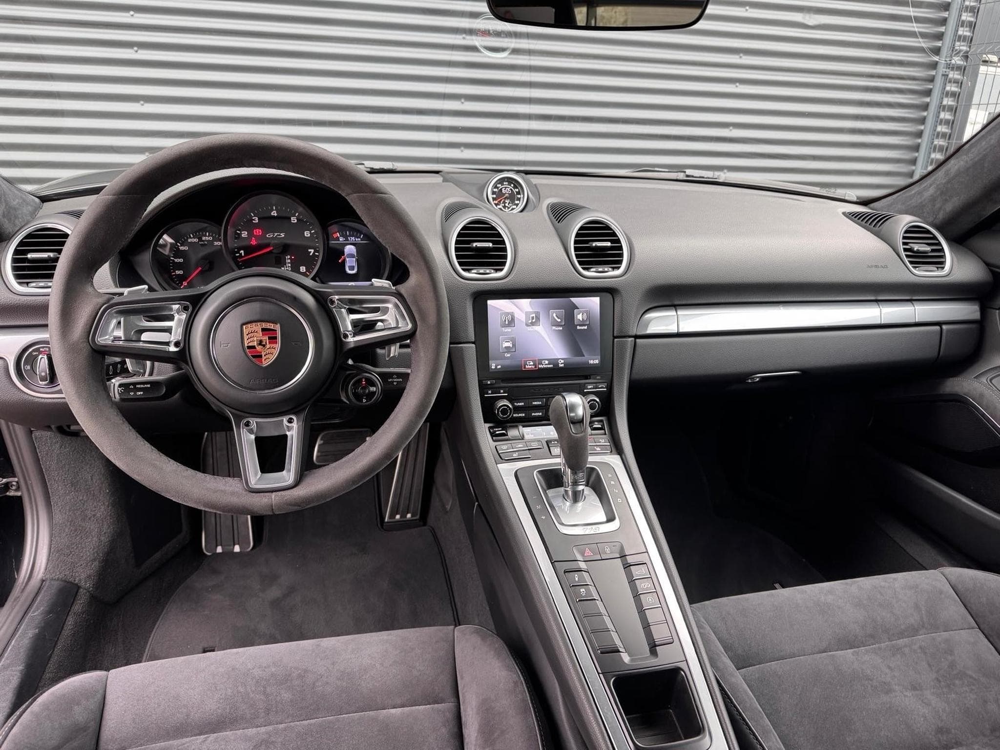 Porsche 718 718 Cayman GTS (2018) - Photo 7
