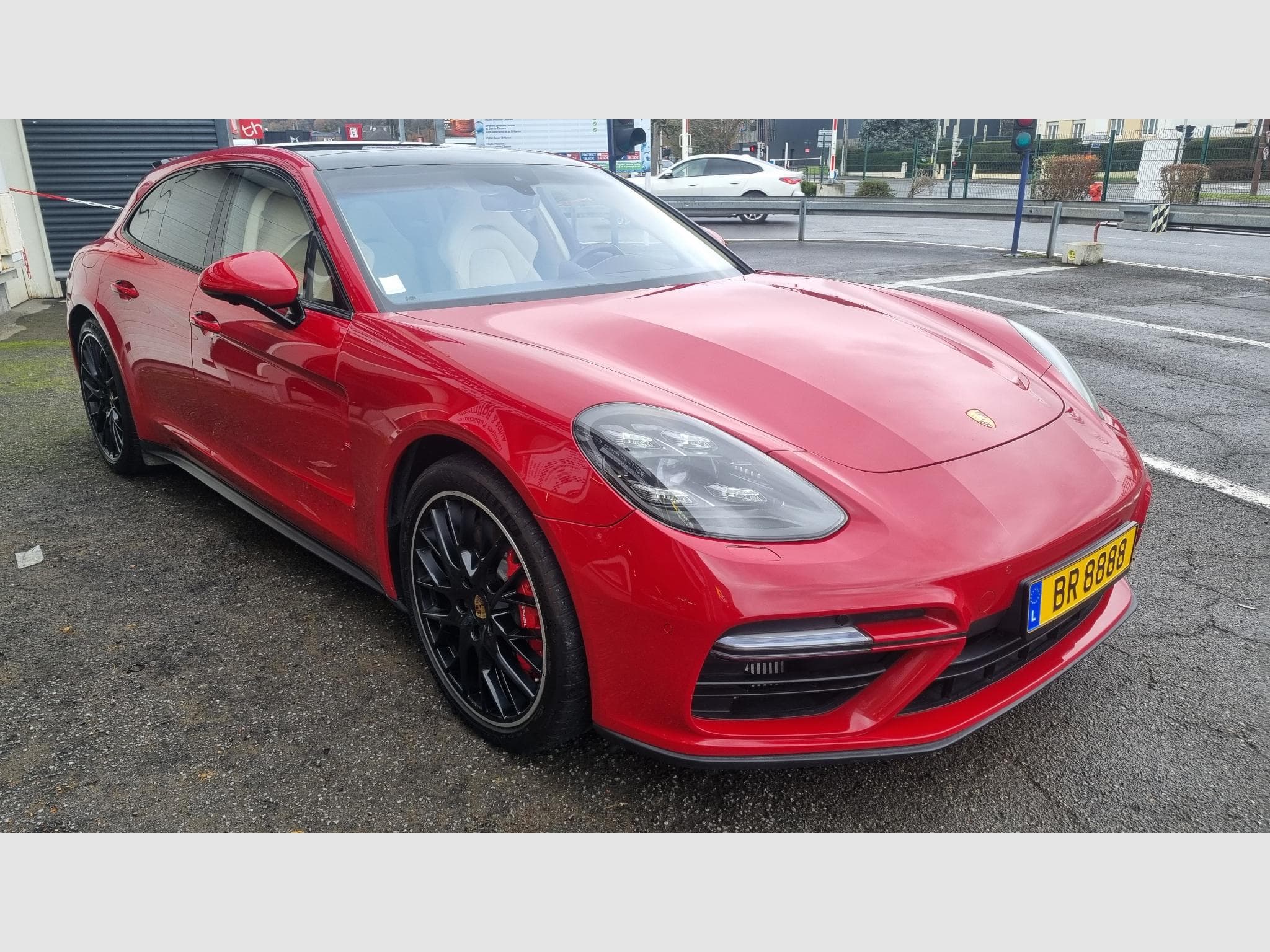 Porsche Panamera Turbo Gran Turismo (2019) - Foto 1