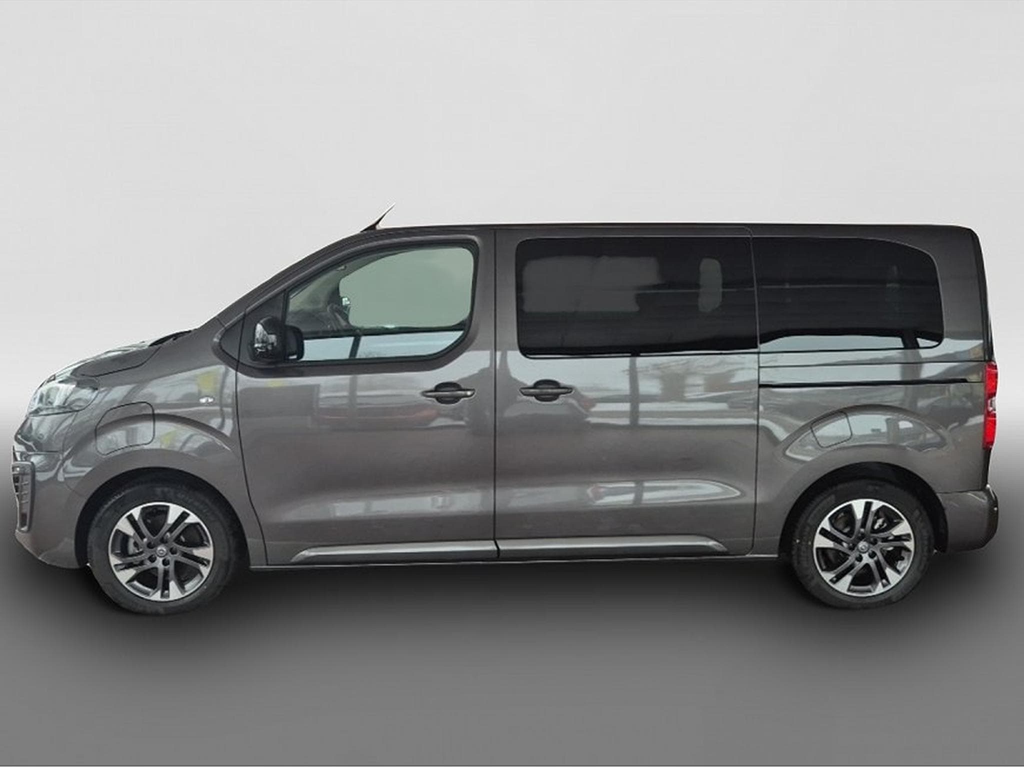 Opel Zafira (2023) - Photo 3