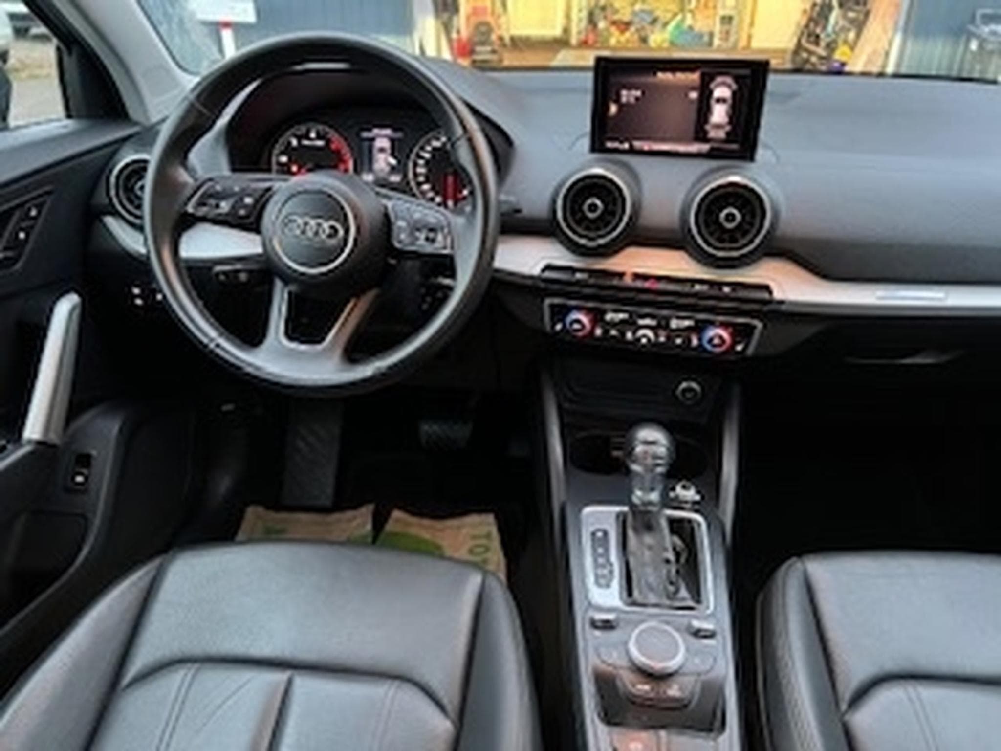 Audi Q2 1,6 TDI 30 S-TRONIC BUSINESS EDITION (2020) - Foto 14