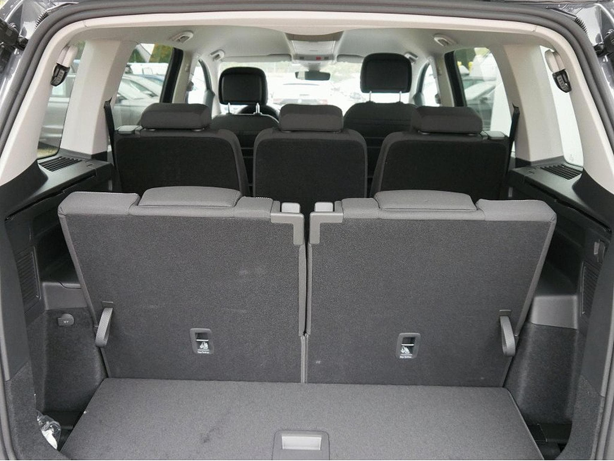 VW Touran (2026) - Photo 9