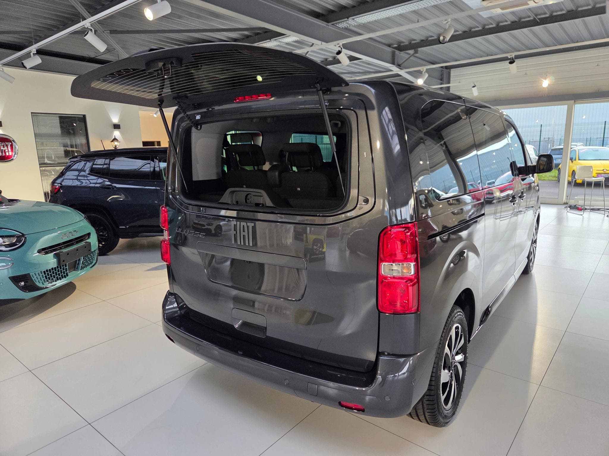 Fiat Ulysse DIESEL L2 2.0L 180 CV AT8 (2025) - Foto 2