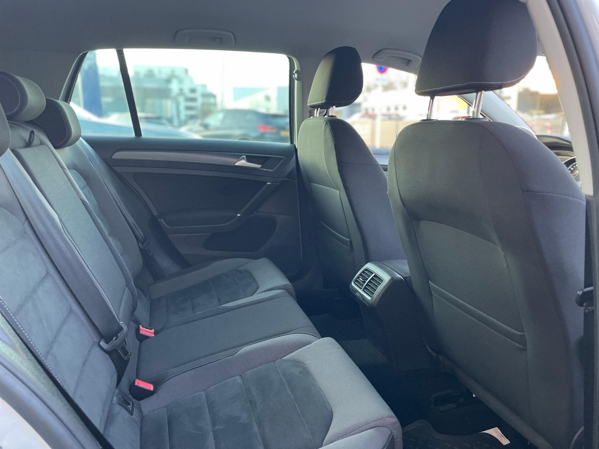 VW Golf 7 1.5 TSi R-Line (2018) - Photo 5