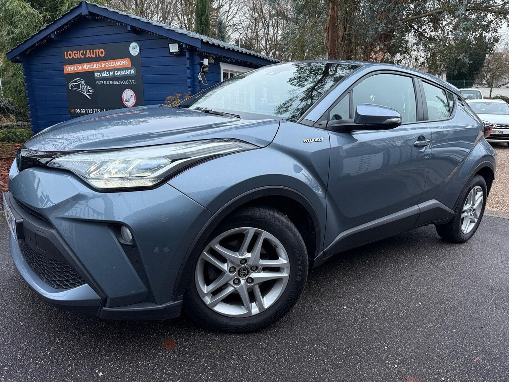 Toyota C-HR 1.8 HYBRIDE BUSINESS (2020) - Photo 1