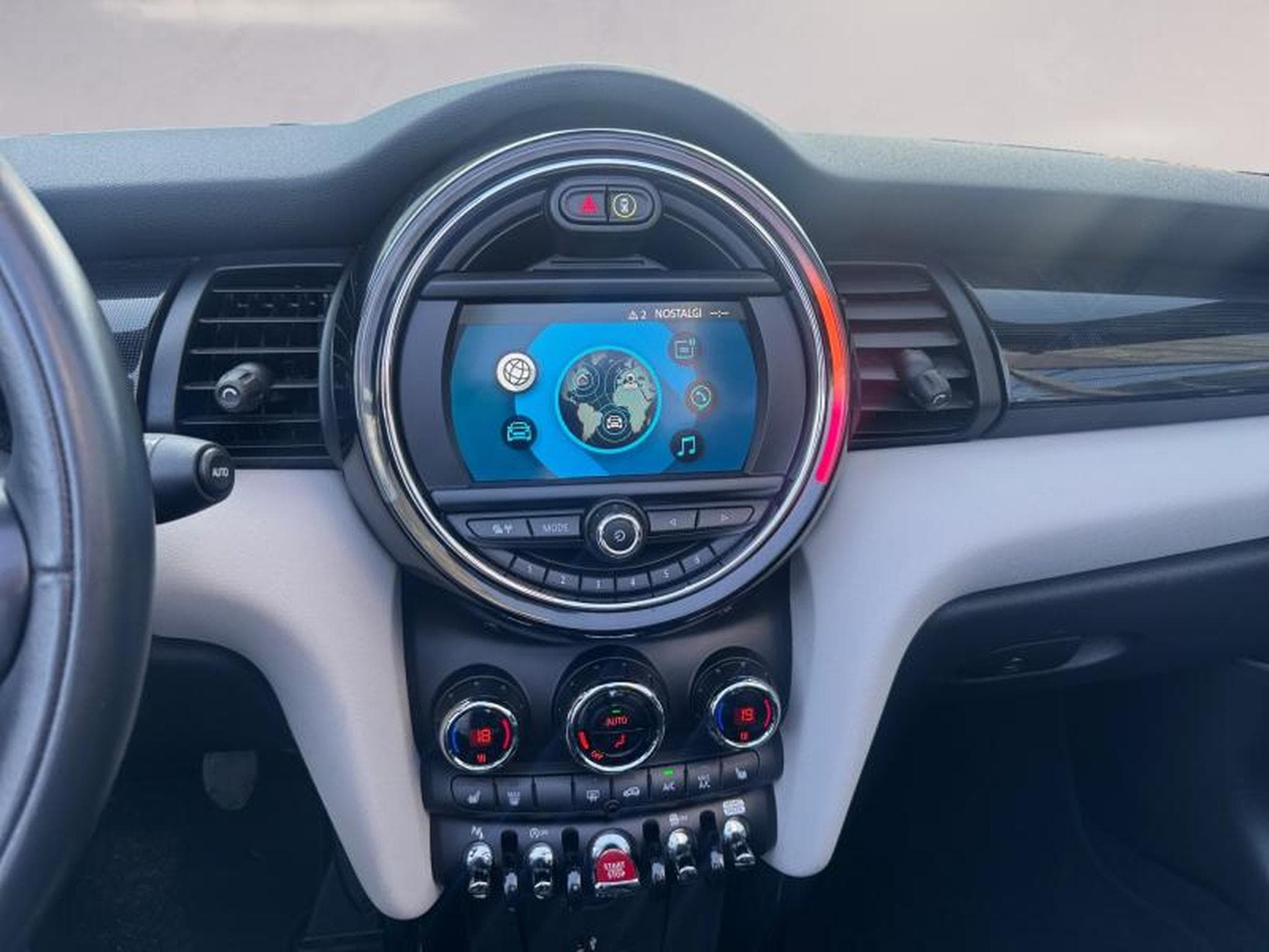 MINI Cooper Cooper S Cabrio (2019) - Foto 10