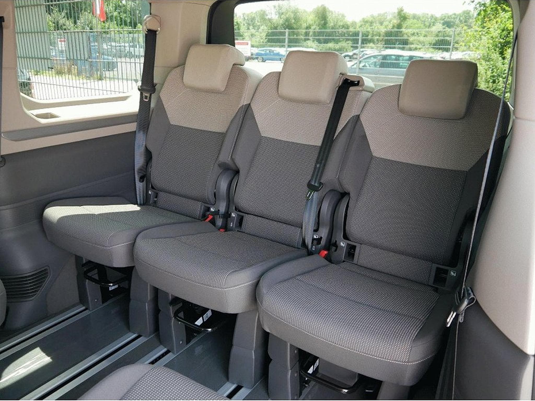 VW Multivan (2026) - Photo 8