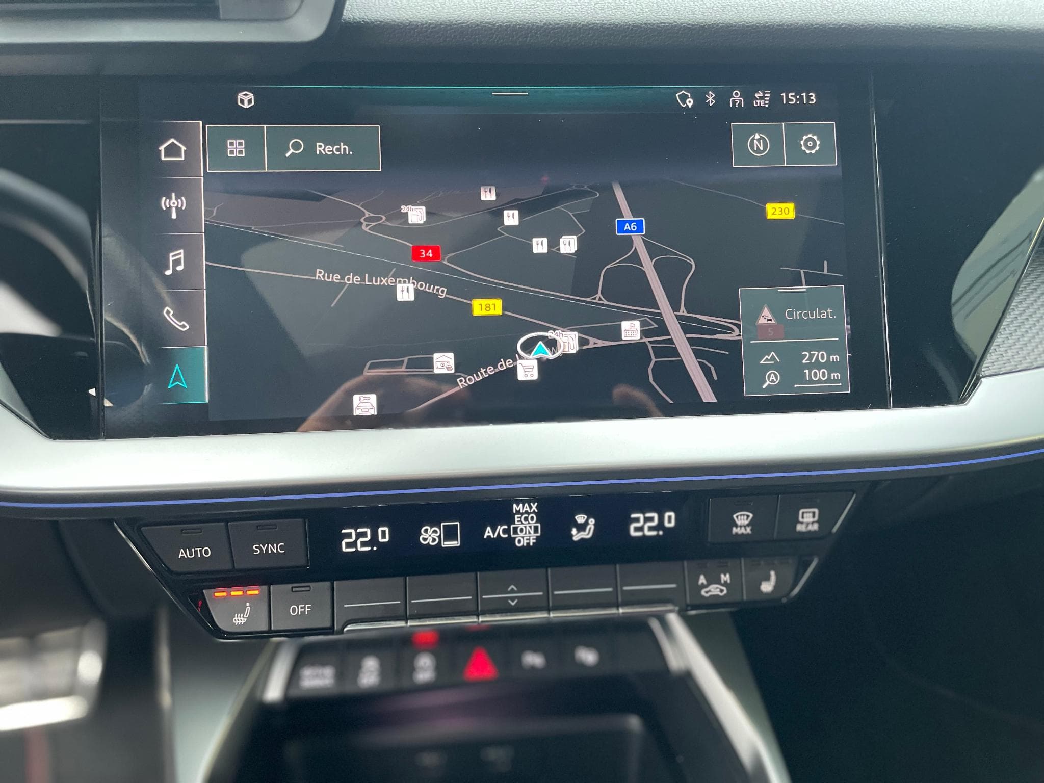 Audi S3 Sportback 2L TFSI Quattro S-tronic (2022) - Photo 9