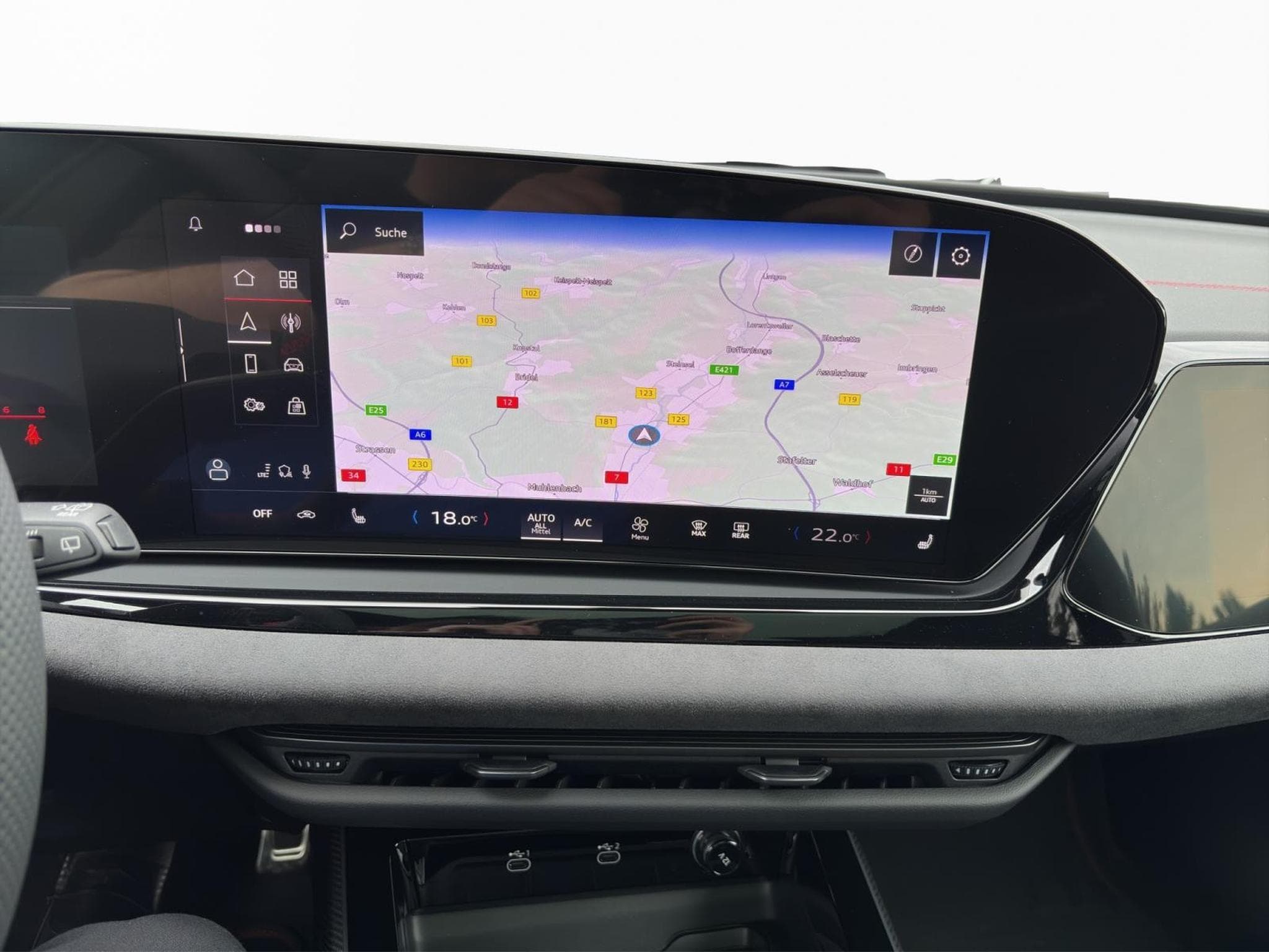 Audi A6 Avant TFSI quattro S tronic (2025) - Photo 11