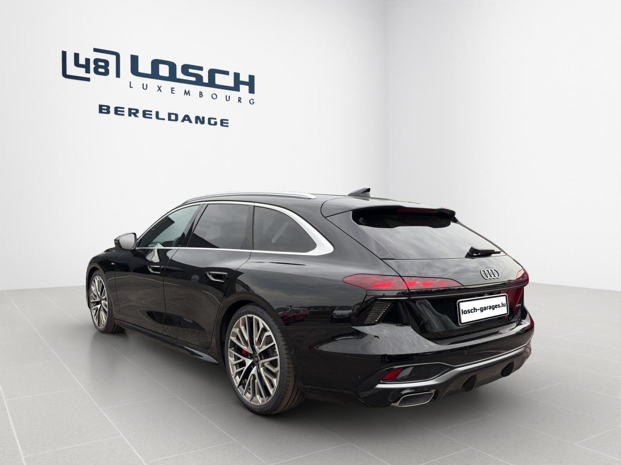 Audi A6 Avant TFSI quattro S tronic (2025) - Photo 4