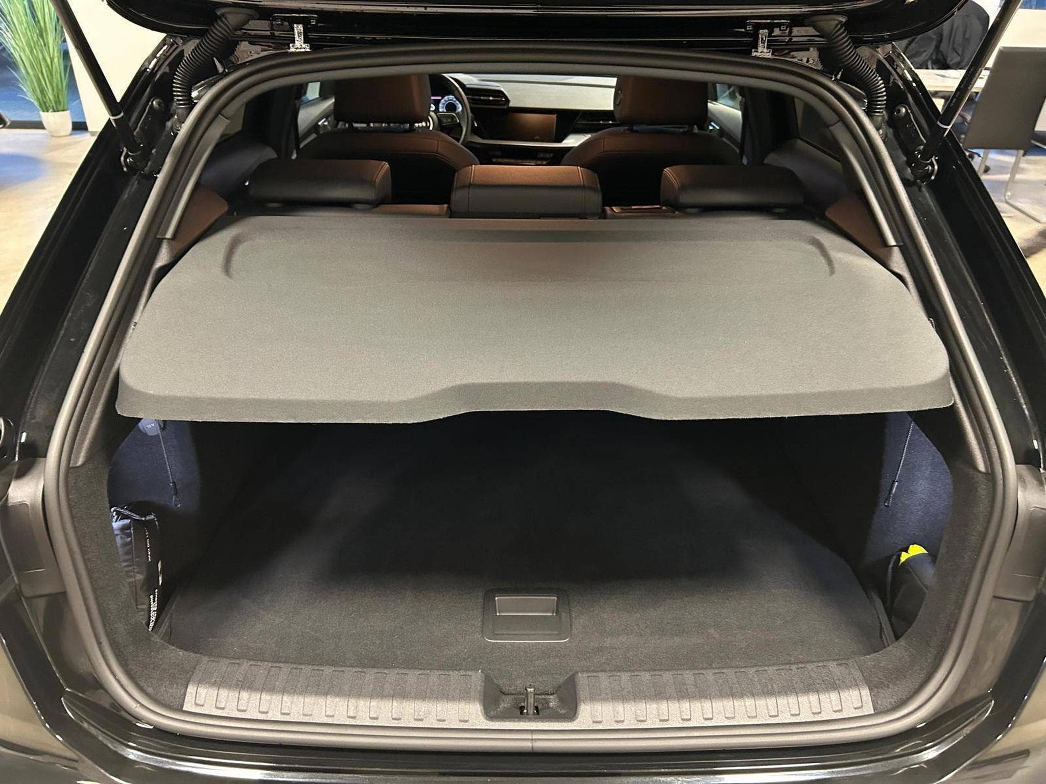 Audi A3 Sportback 35 TFSI S line (2024) - Foto 14