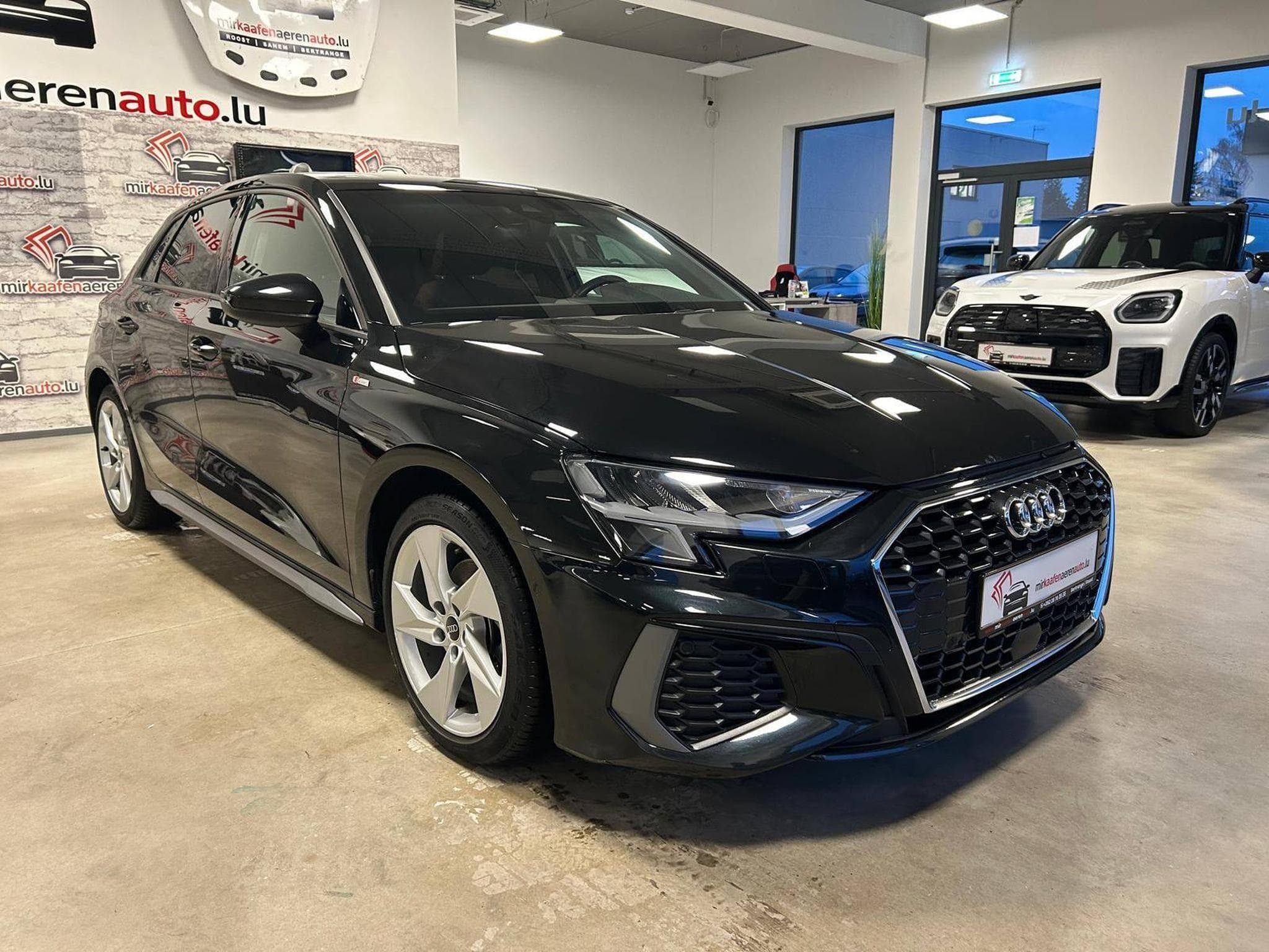 Audi A3 Sportback 35 TFSI S line (2024) - Foto 2