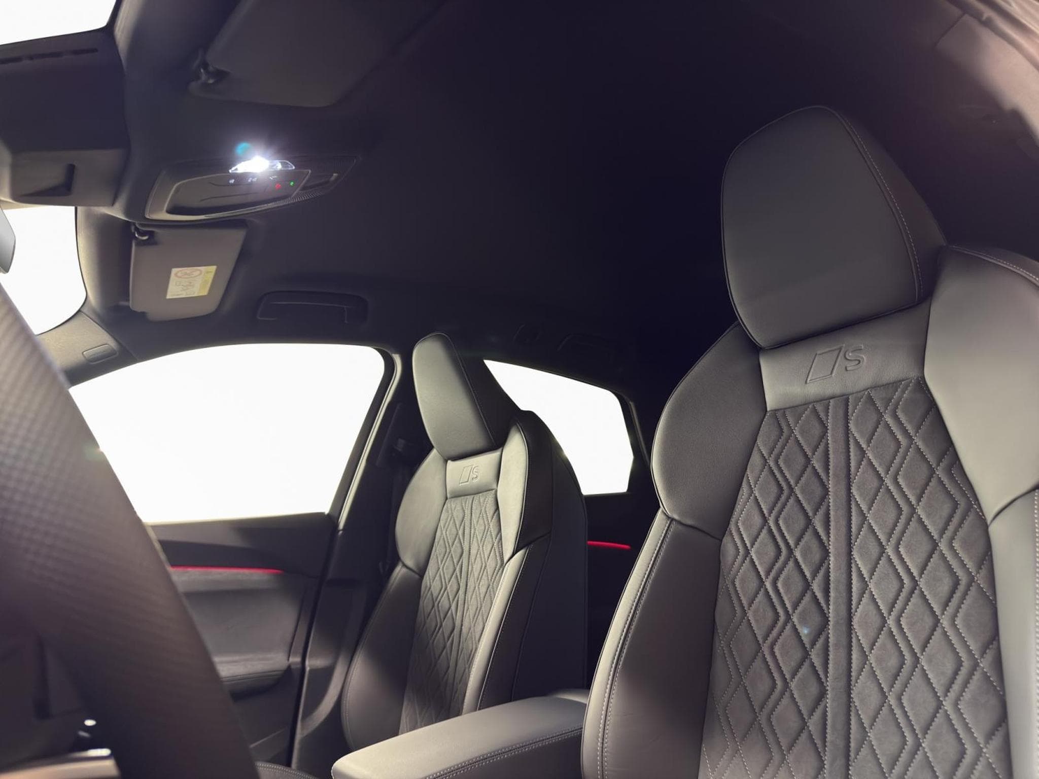 Audi Q5 Sportback (2026) - Photo 15