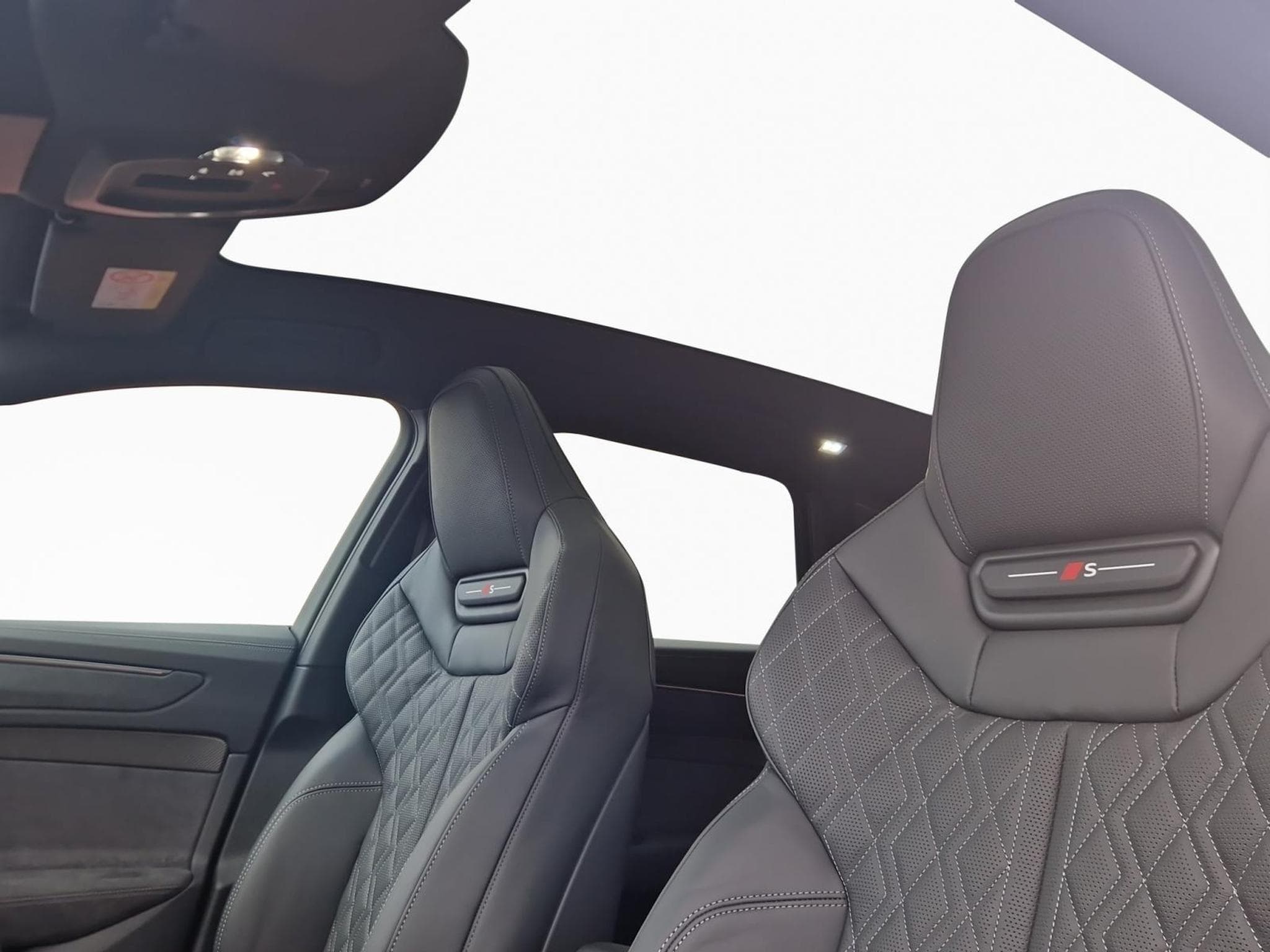 Audi A6 Avant S line (2026) - Photo 16