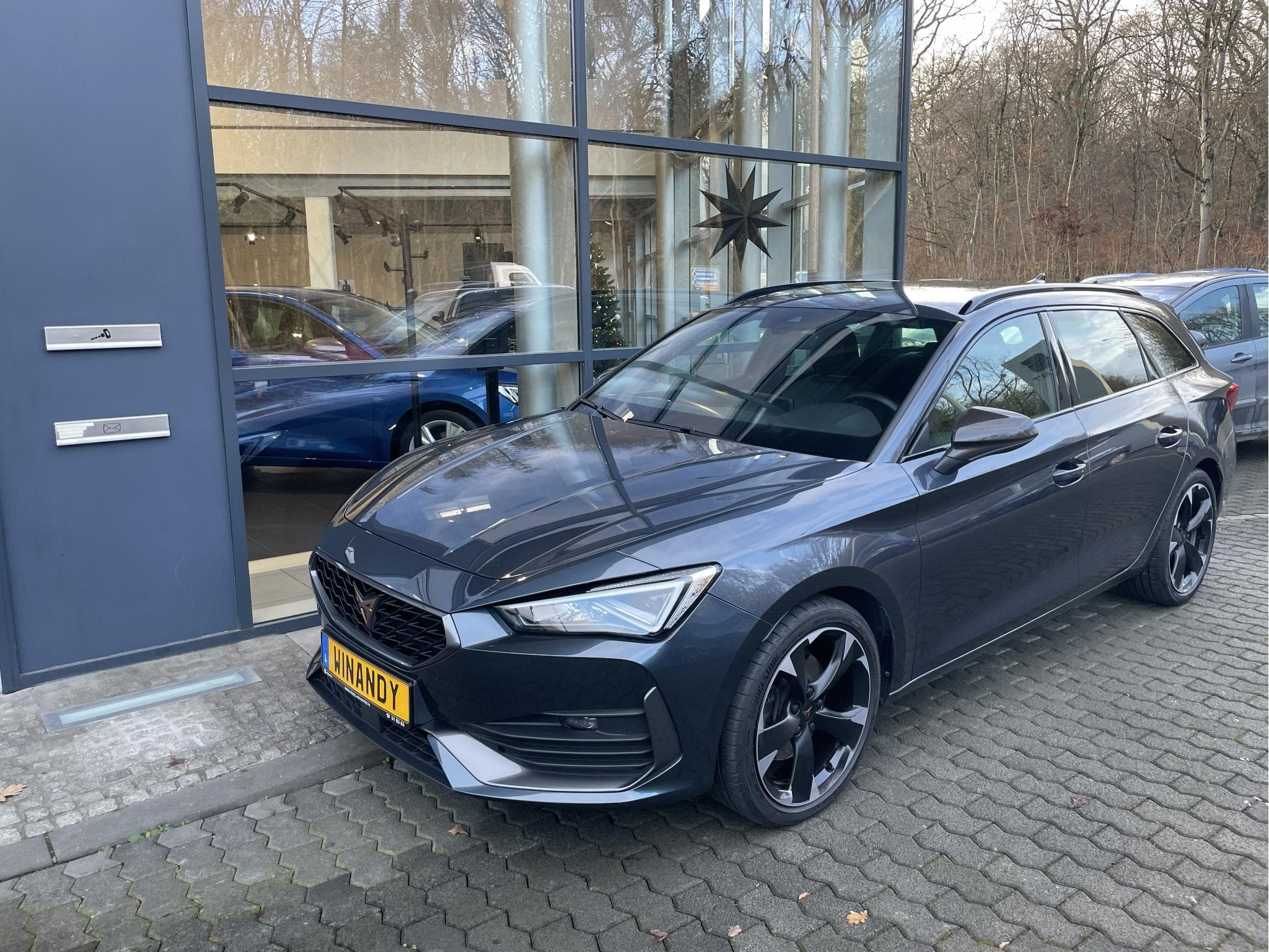 Cupra Leon 2.0TSI 190 DSG7 (2023) - Photo 1