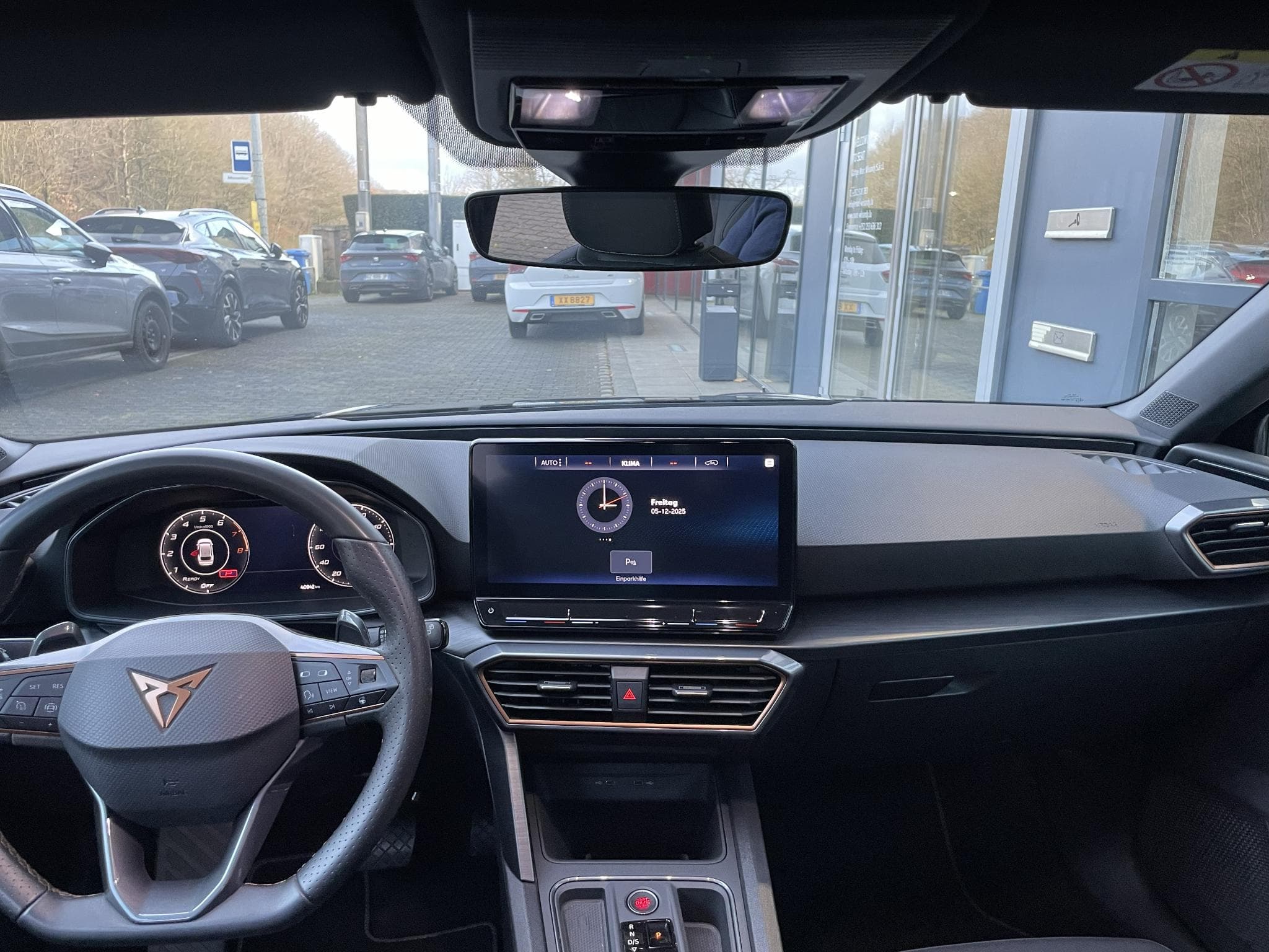 Cupra Leon 2.0TSI 190 DSG7 (2023) - Photo 6