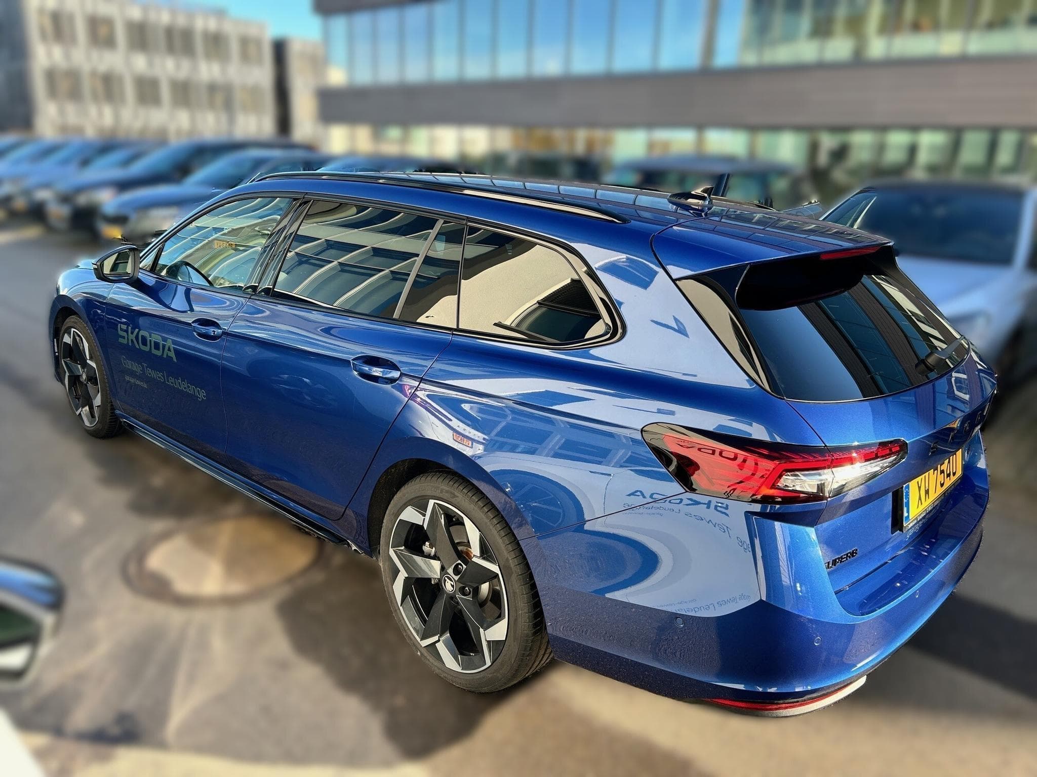 Skoda Superb Sportline 2.0 TSI 4x4 DSG7 (2025) - Photo 4