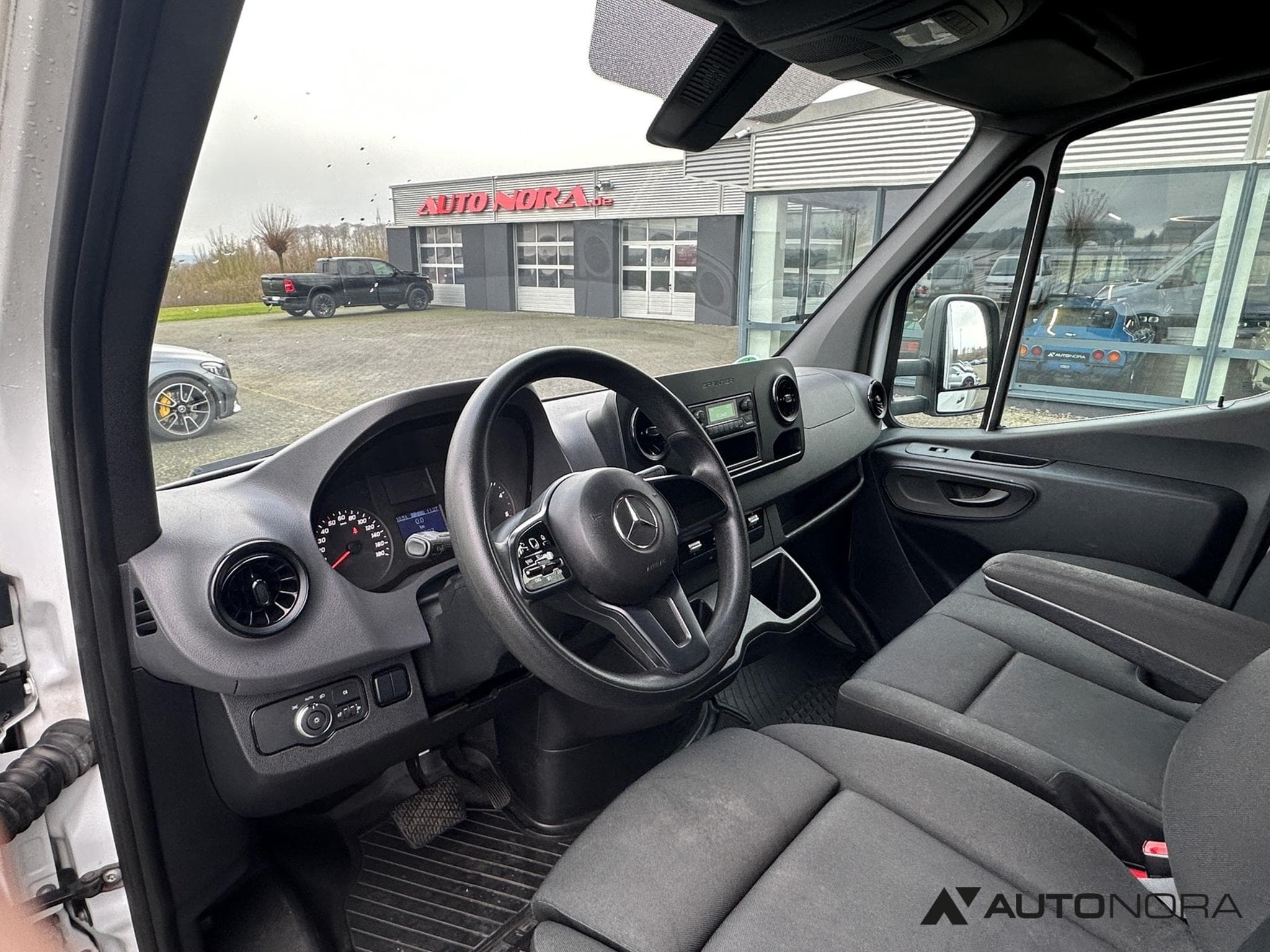 Mercedes Sprinter 319 CDI (2019) - Foto 12