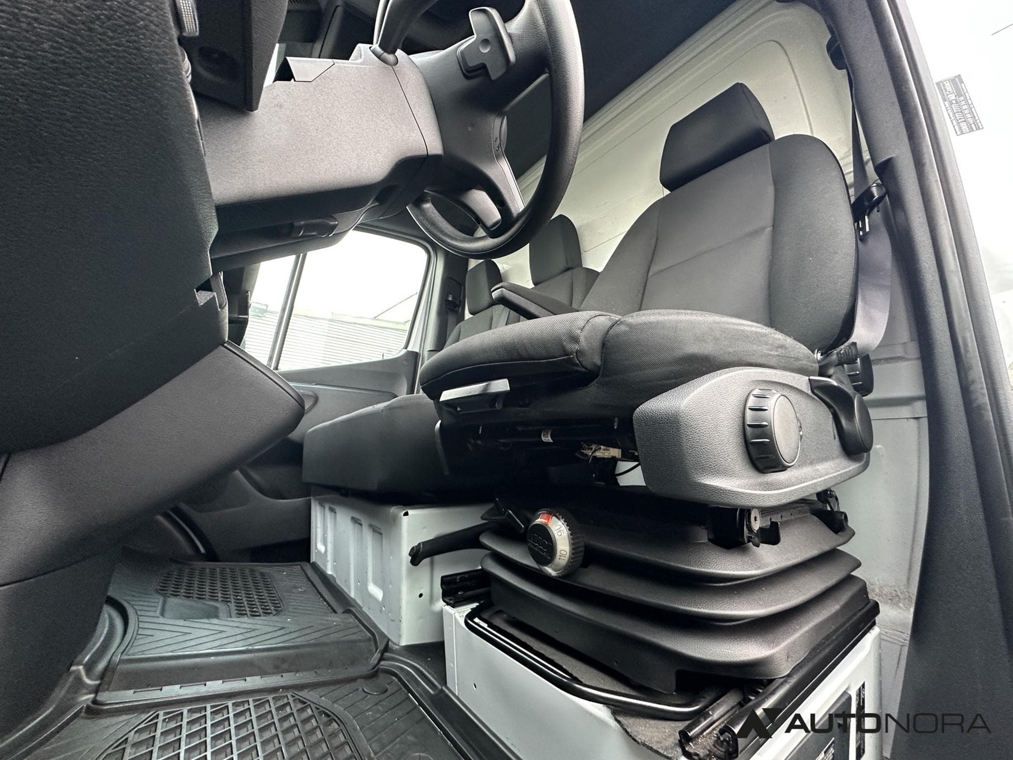 Mercedes Sprinter 319 CDI (2019) - Foto 13