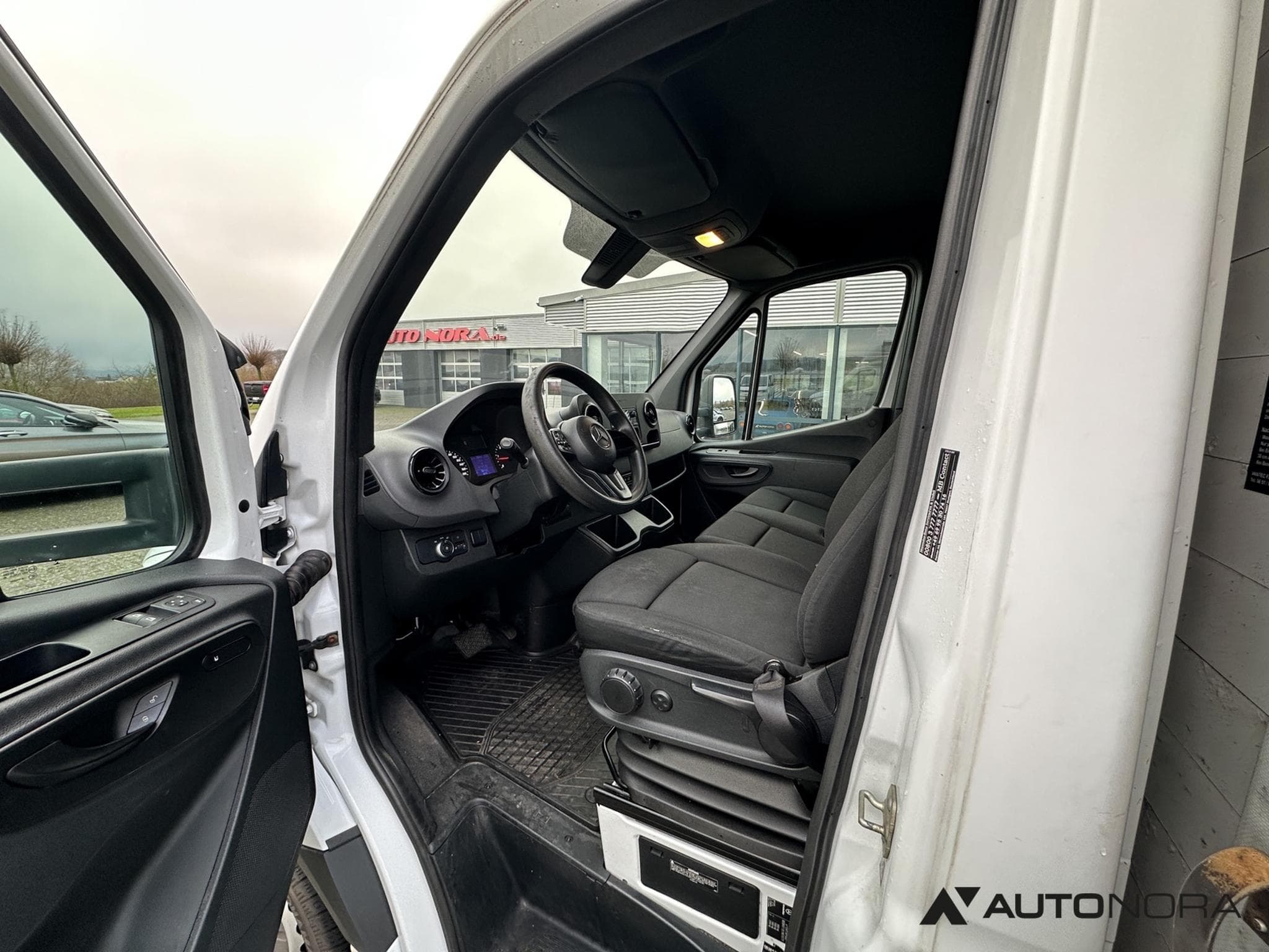 Mercedes Sprinter 319 CDI (2018) - Foto 10