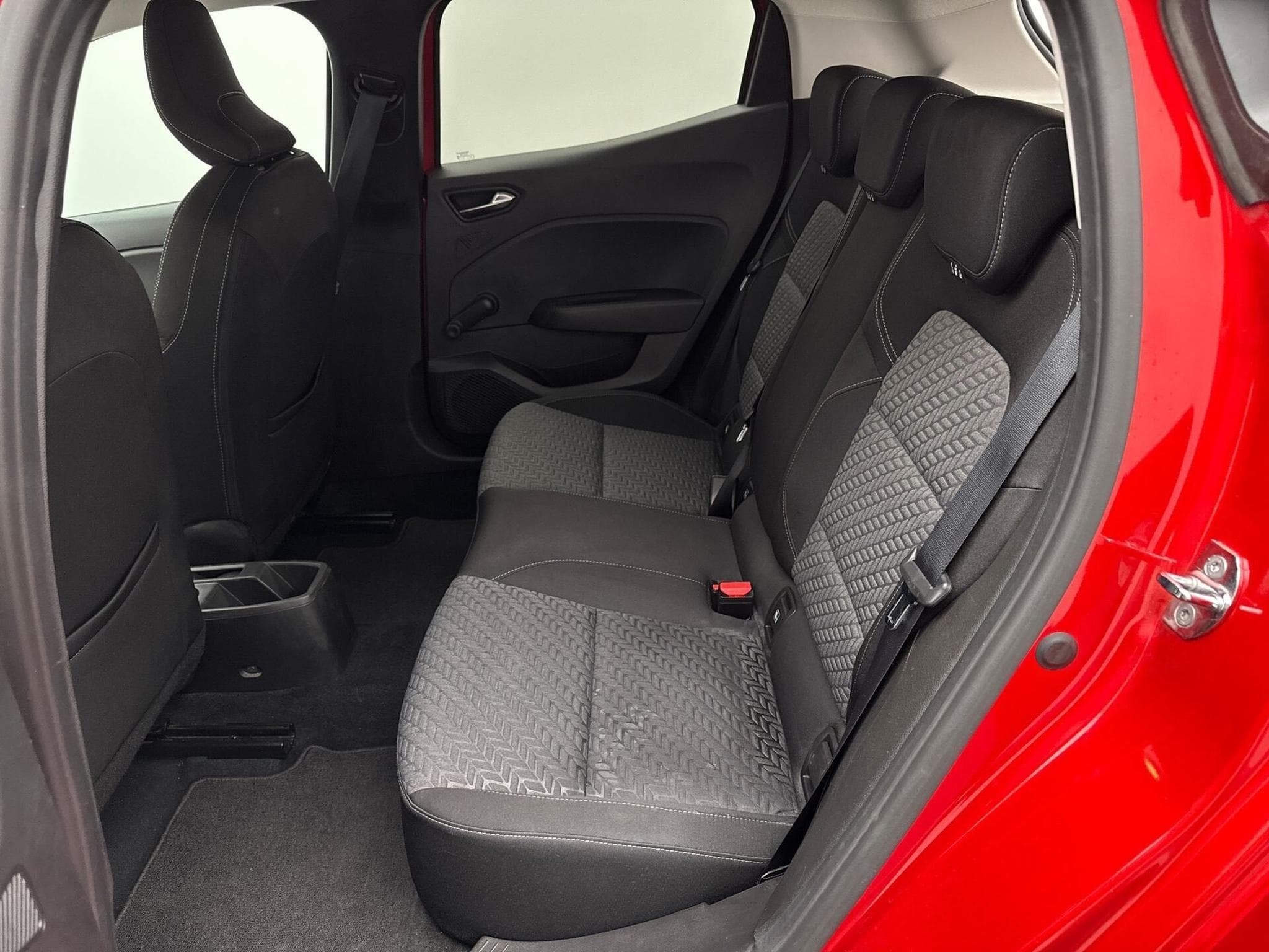 Renault Clio 1,0 TCE INTENS LIMITED AUTOMATIQUE (2021) - Foto 18