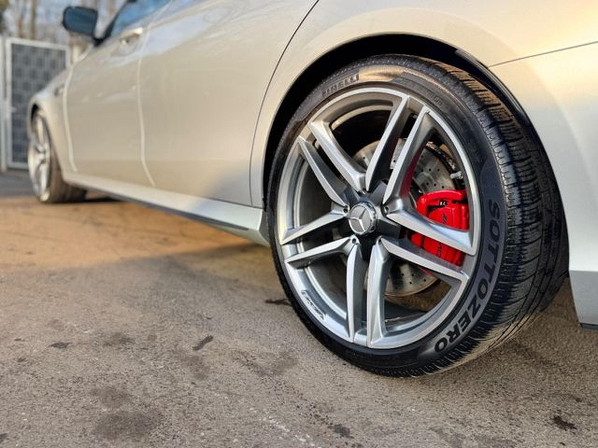 Mercedes E 63 AMG E 63S 4M T*PERFORMANCE-SITZE*CARBON*BURMESTER* (2018) - Foto 13