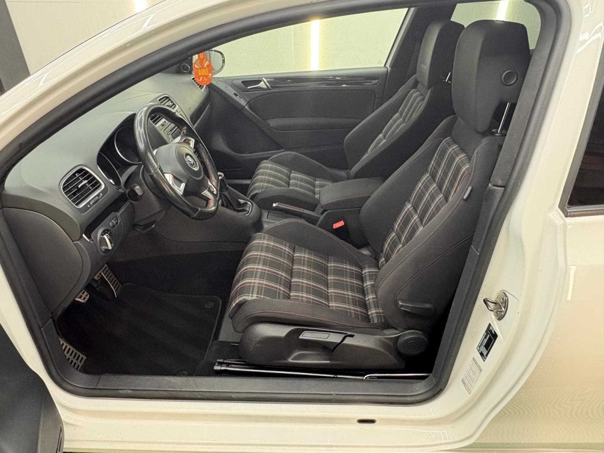 VW Golf GTI 2.0 TSI 6v Soundsystem Schiebedach (2012) - Foto 12