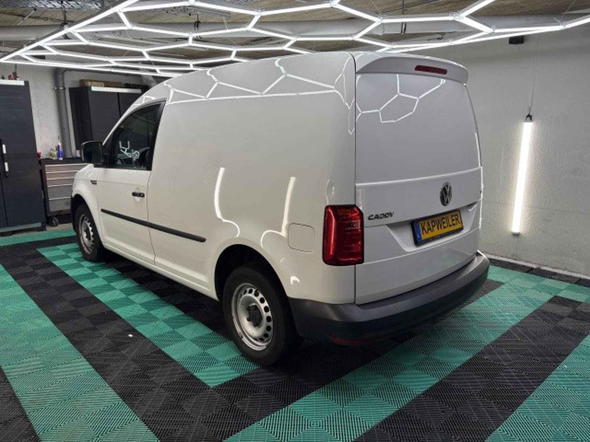 VW Caddy Fourgon 2.0 tdi 75 kw 102 ch. (2018) - Foto 5