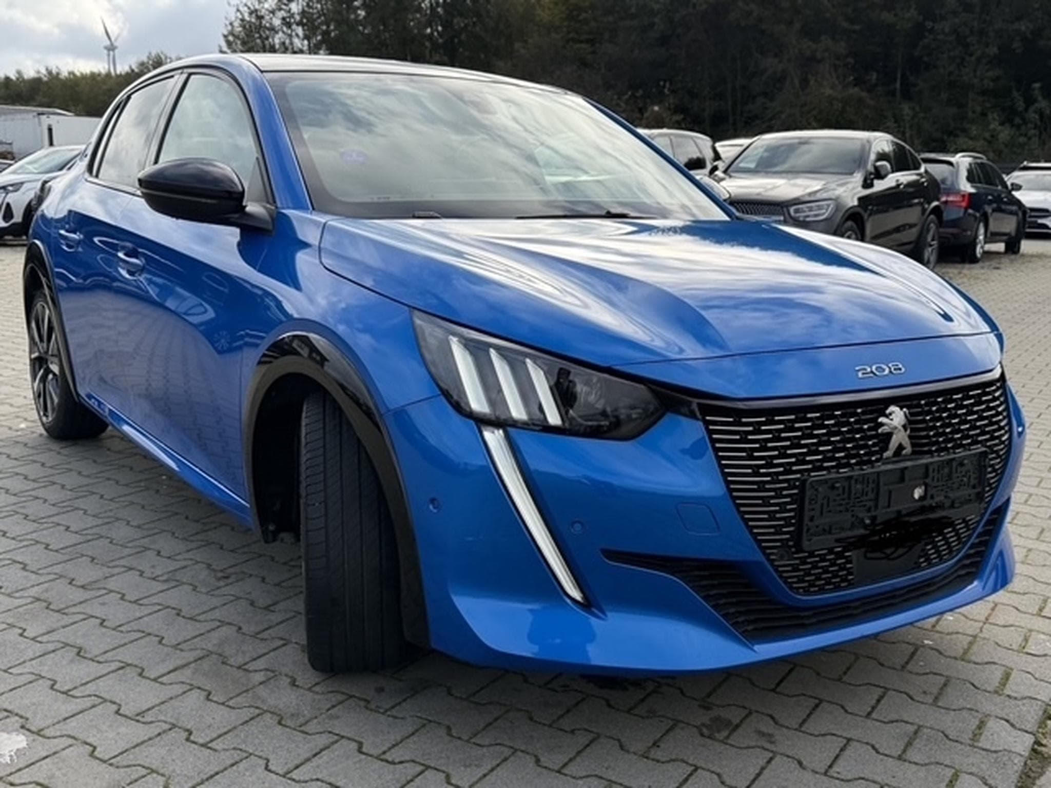 Peugeot 208 1,2 GT_LINE AUTOMATIQUE 130 PS Limited edition (2021) - Foto 2