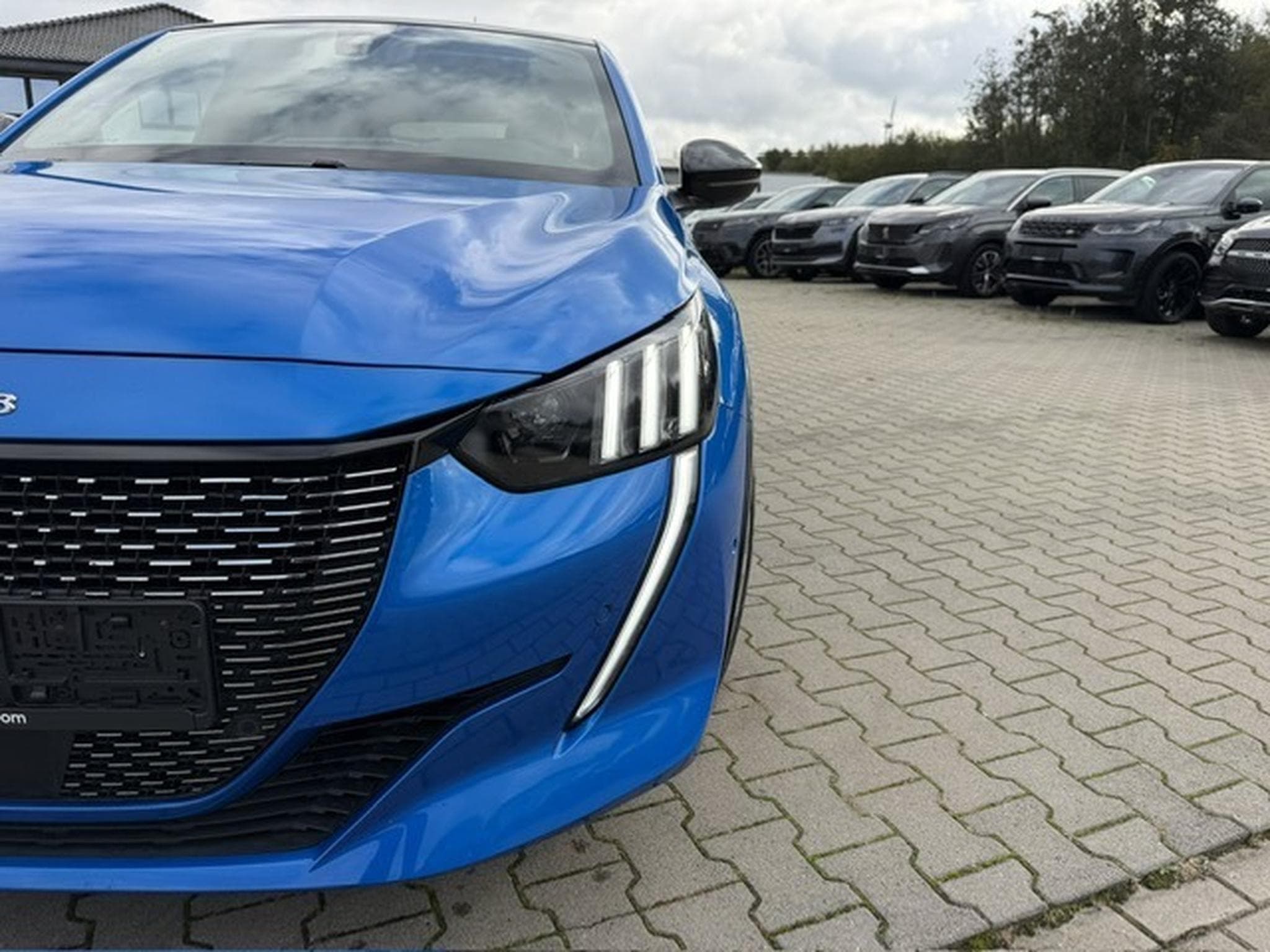 Peugeot 208 1,2 GT_LINE AUTOMATIQUE 130 PS Limited edition (2021) - Foto 8