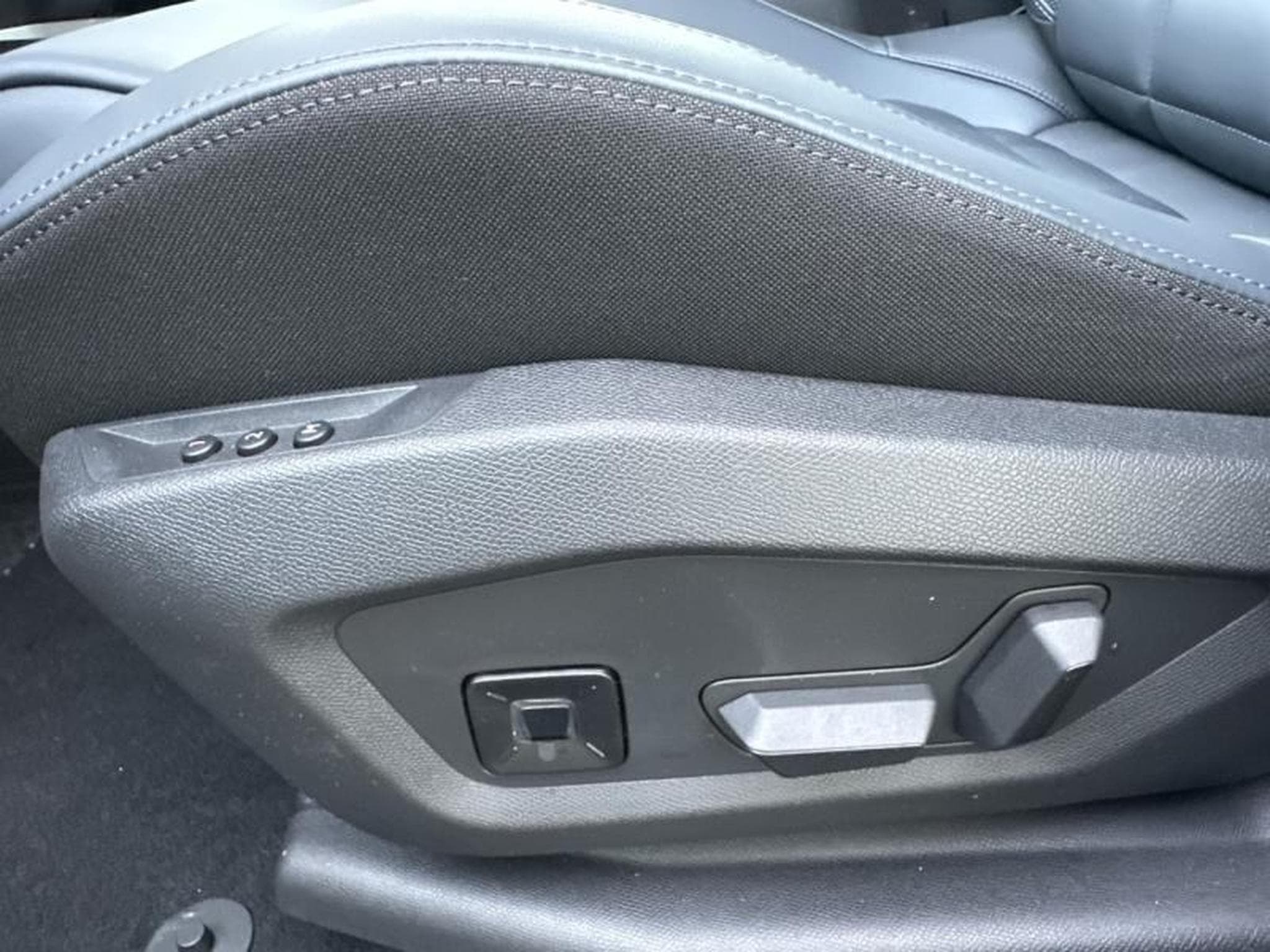 Citroën C5 Aircross C5 Aircross 1.2 Hybride 145ch MAX boite automatique (2025) - Foto 22