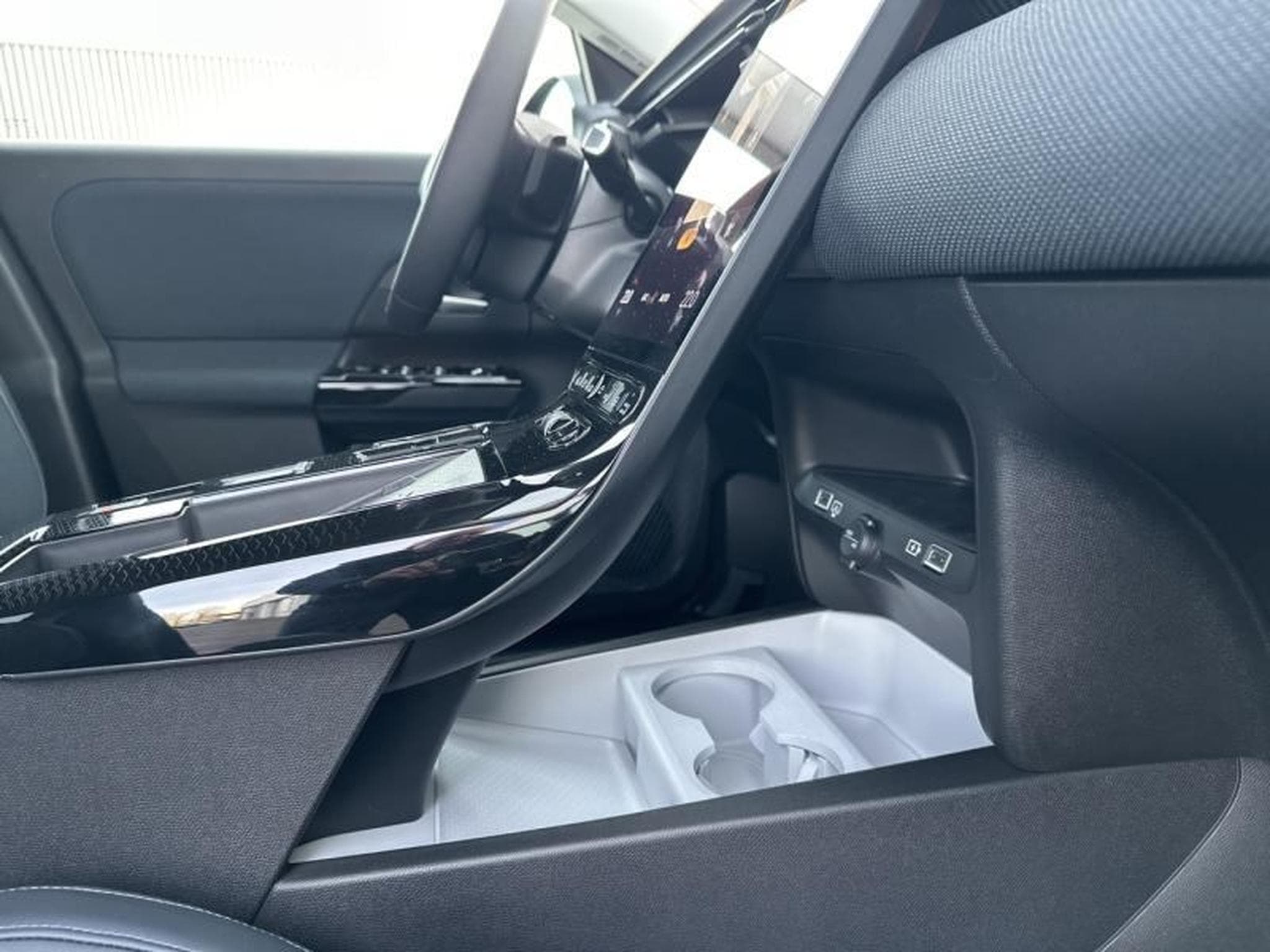 Citroën C5 Aircross C5 Aircross 1.2 Hybride 145ch MAX boite automatique (2025) - Foto 48