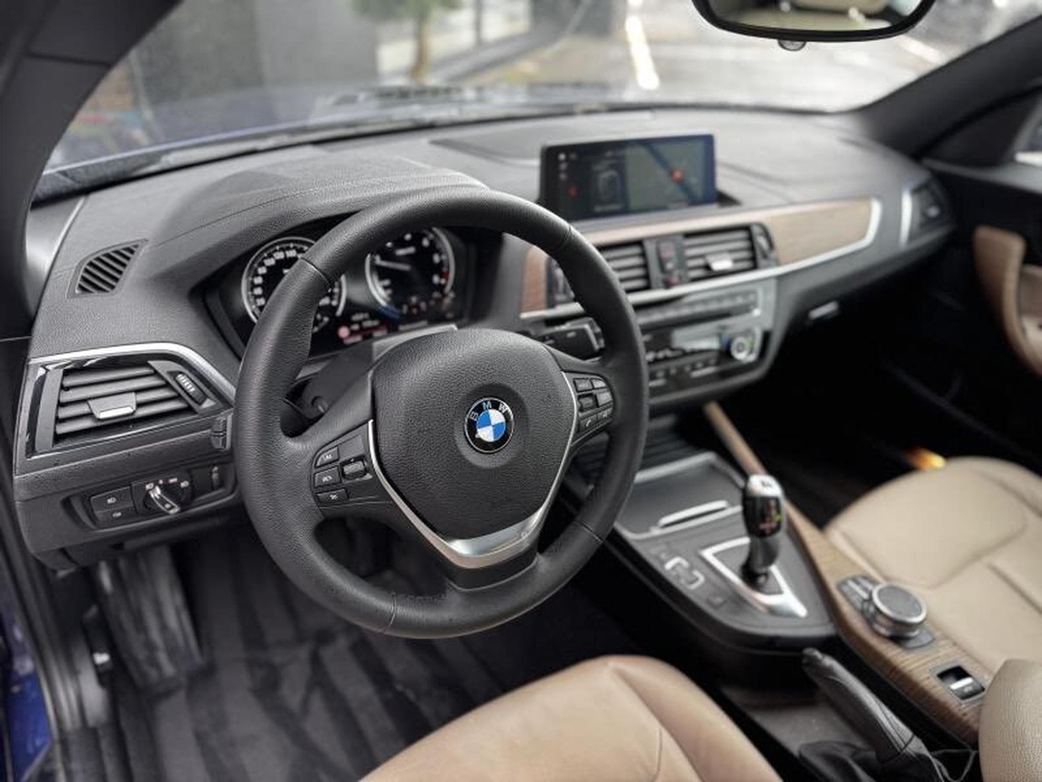 BMW 220 D LUXURY (2017) - Photo 4