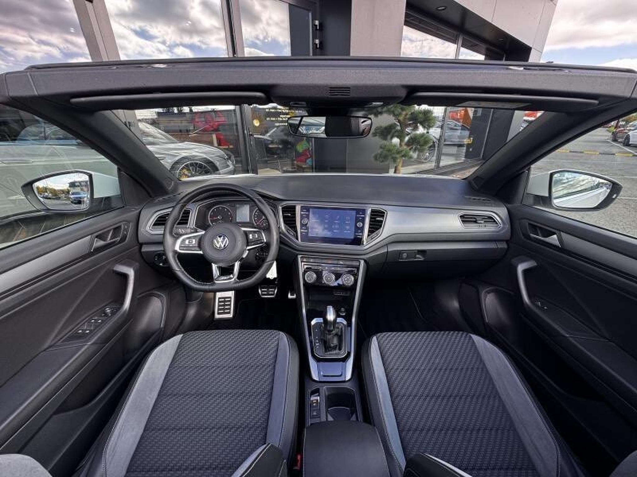 VW T-Roc CABRIOLET 1.5 TSI 150CV R-LINE DSG7 (2021) - Photo 5