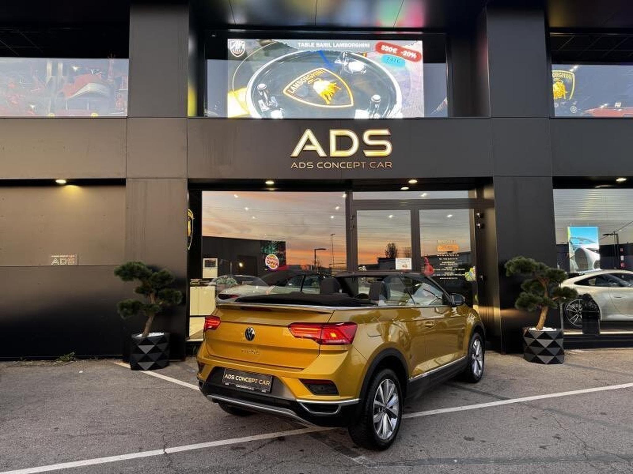 VW T-Roc CABRIOLET 1.0 TSI 110 STYLE (2021) - Foto 3