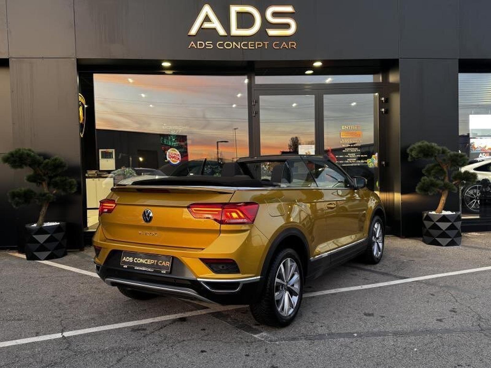 VW T-Roc CABRIOLET 1.0 TSI 110 STYLE (2021) - Foto 10