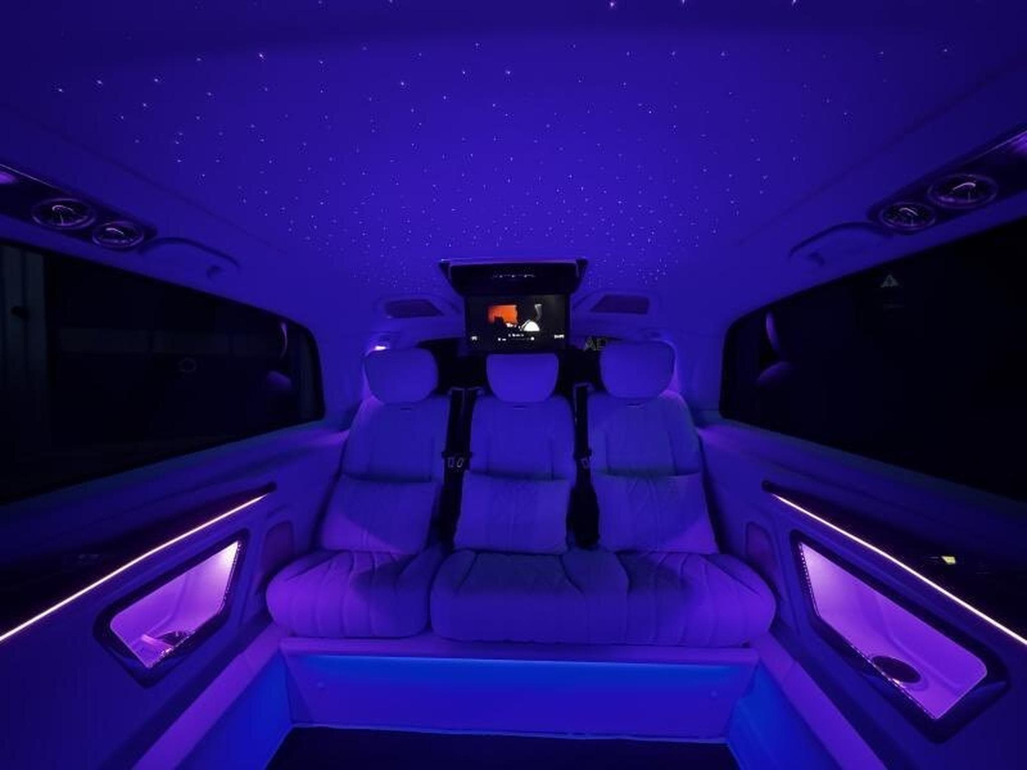 Mercedes Vito VIP CDI extra-long propul 2.0 L 136CV CDI (2023) - Foto 5