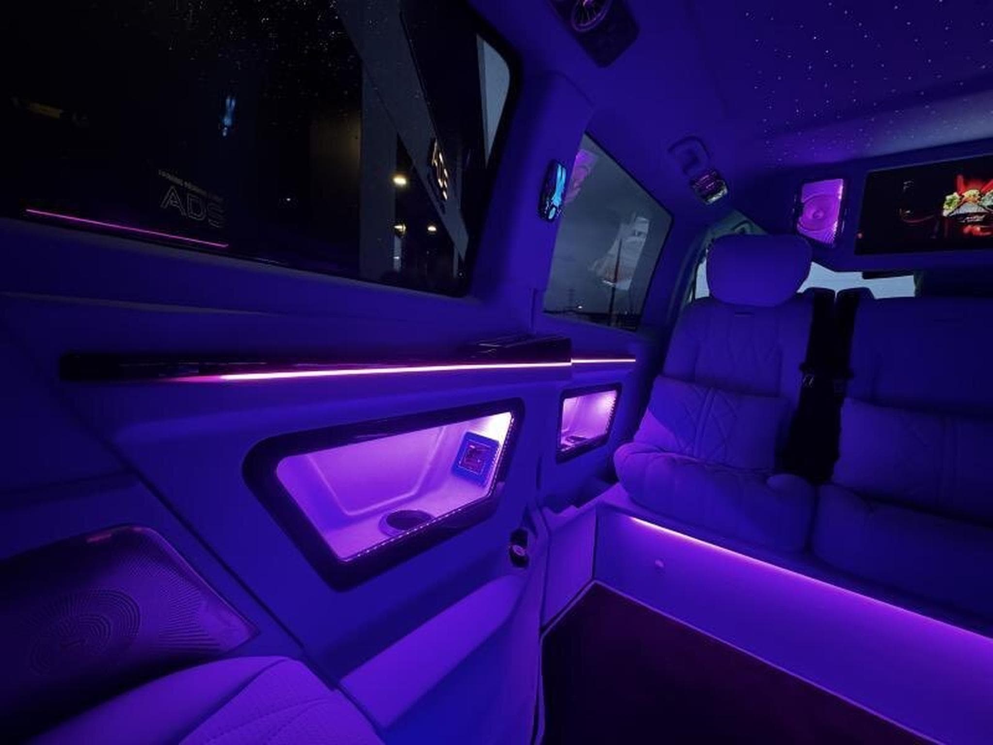 Mercedes Vito VIP CDI extra-long propul 2.0 L 136CV CDI (2023) - Foto 10