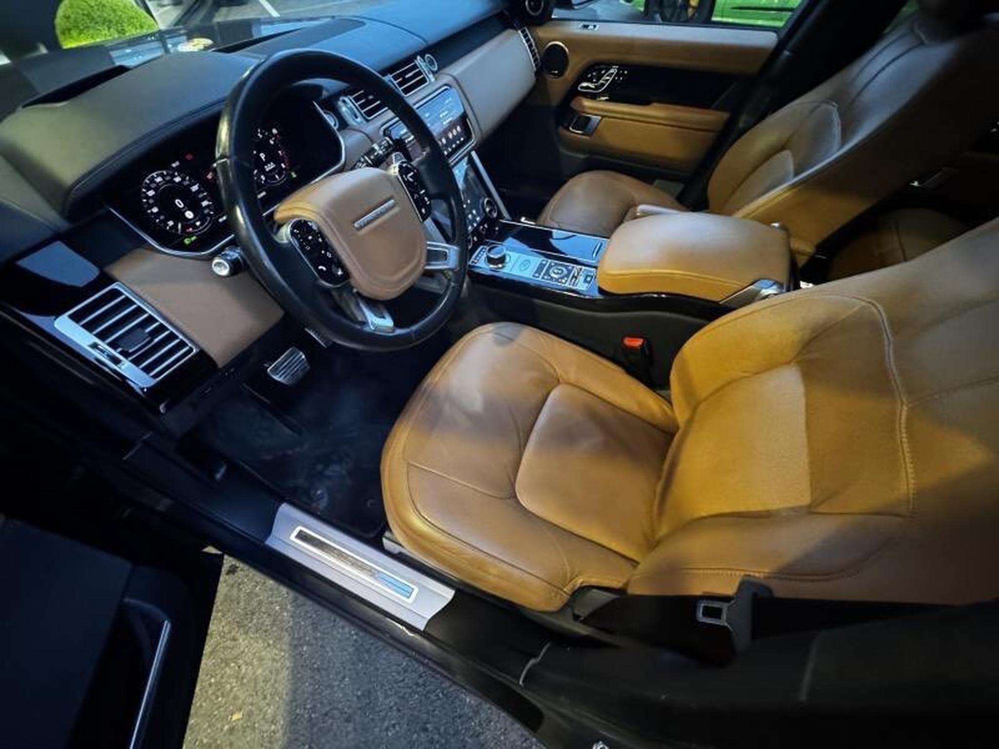 Land-Rover Range Rover Autobiographie 5.0L 525CV (2019) - Photo 3