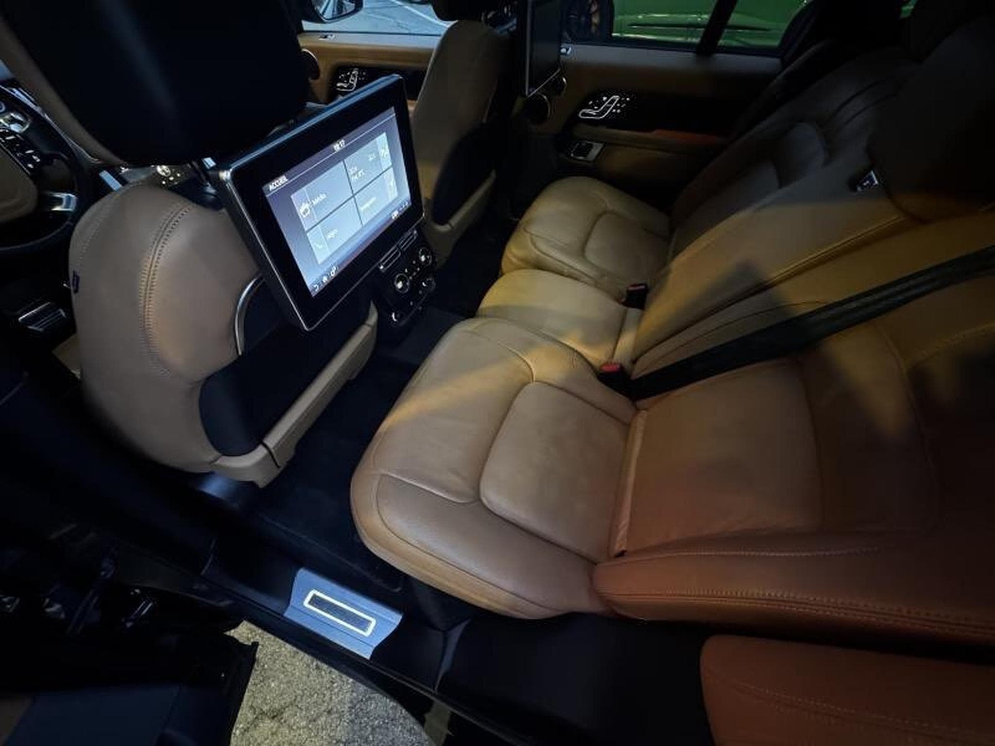 Land-Rover Range Rover Autobiographie 5.0L 525CV (2019) - Photo 4