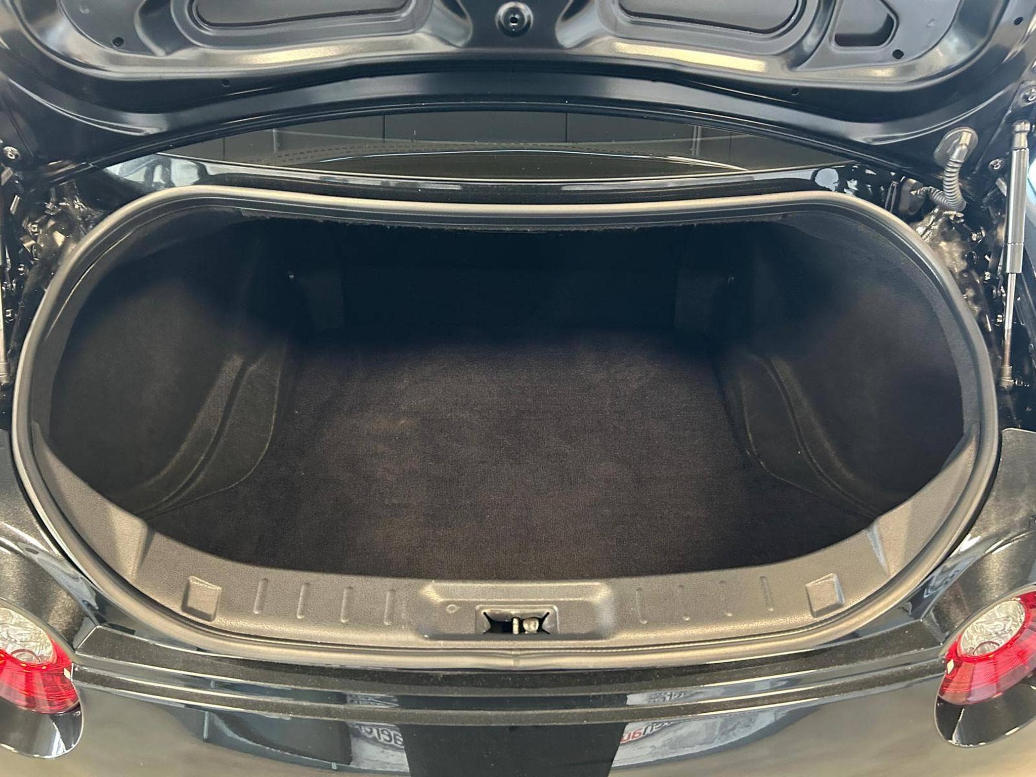 Nissan GT-R Black Edition (2014) - Photo 13